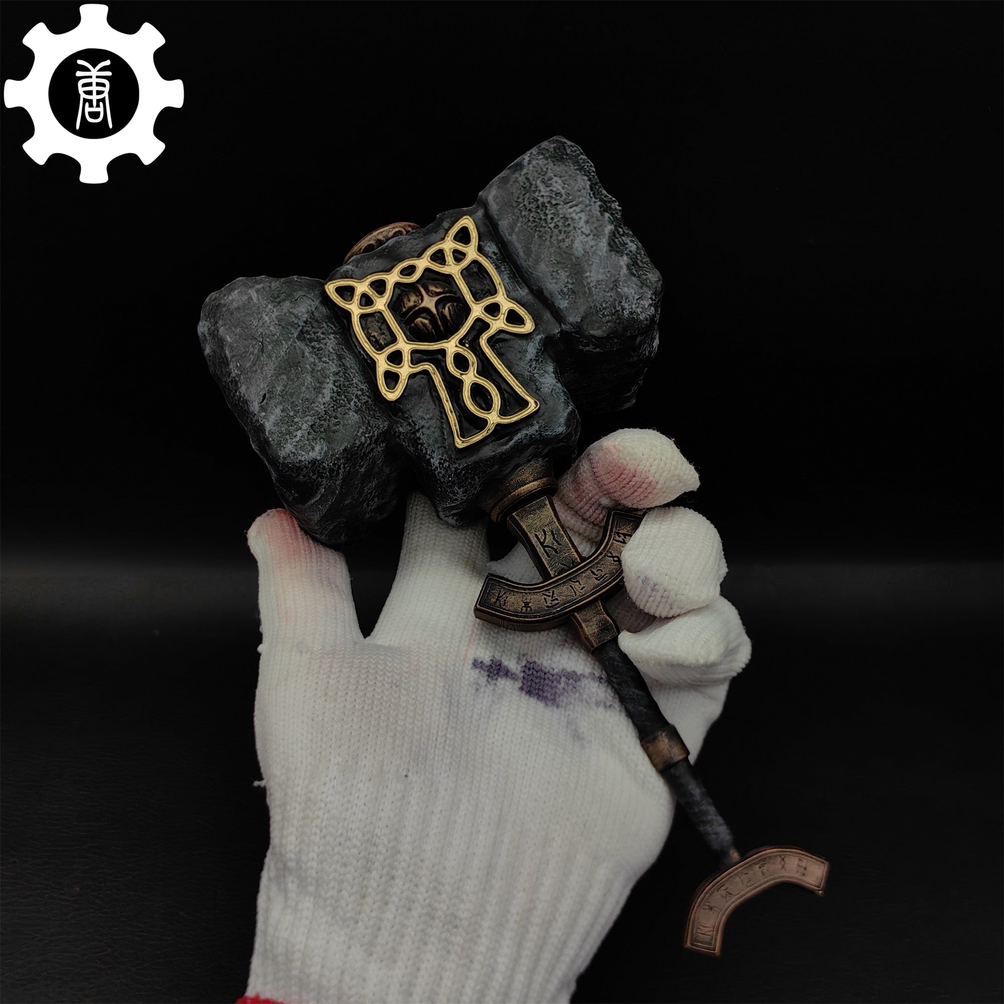 3D Printed 1: 6 Scale Giant-Crusher Hammer - Tophatter Daily Deals