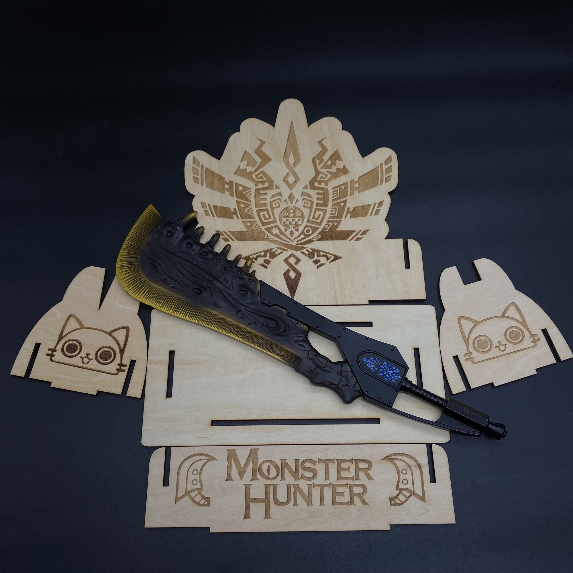 1/6 Scale MH Giant JawBlade Great Sword Metal Miniature - Tophatter Daily Deals