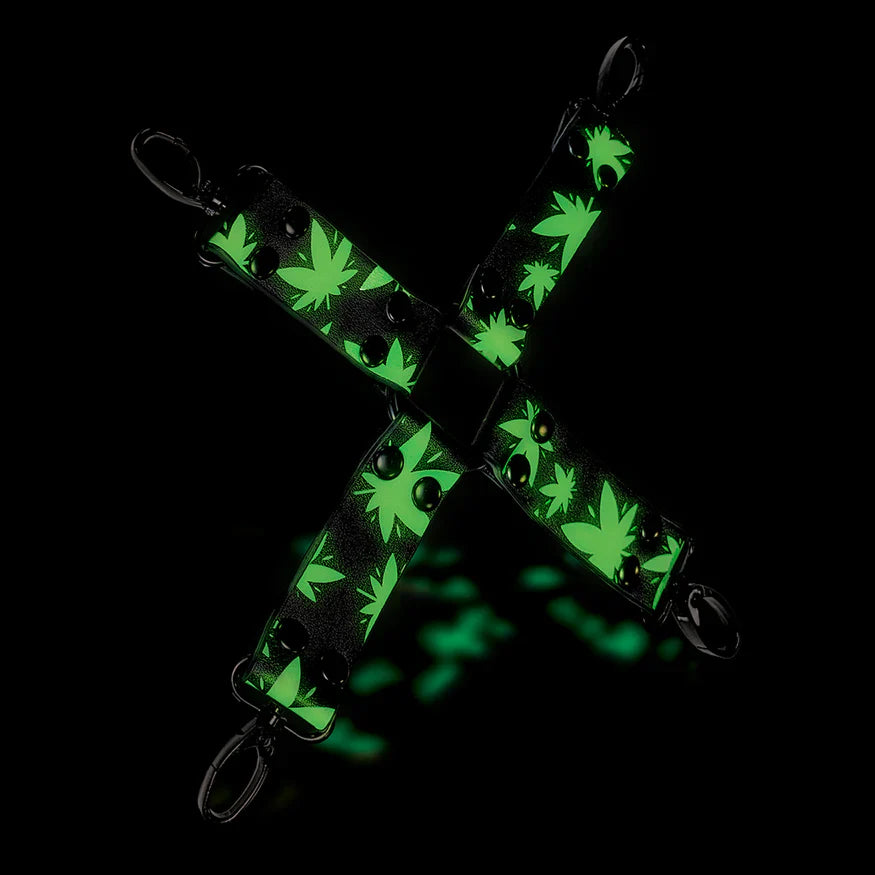 Stoner Vibes Glow in the Dark Hogtie - Tophatter Daily Deals