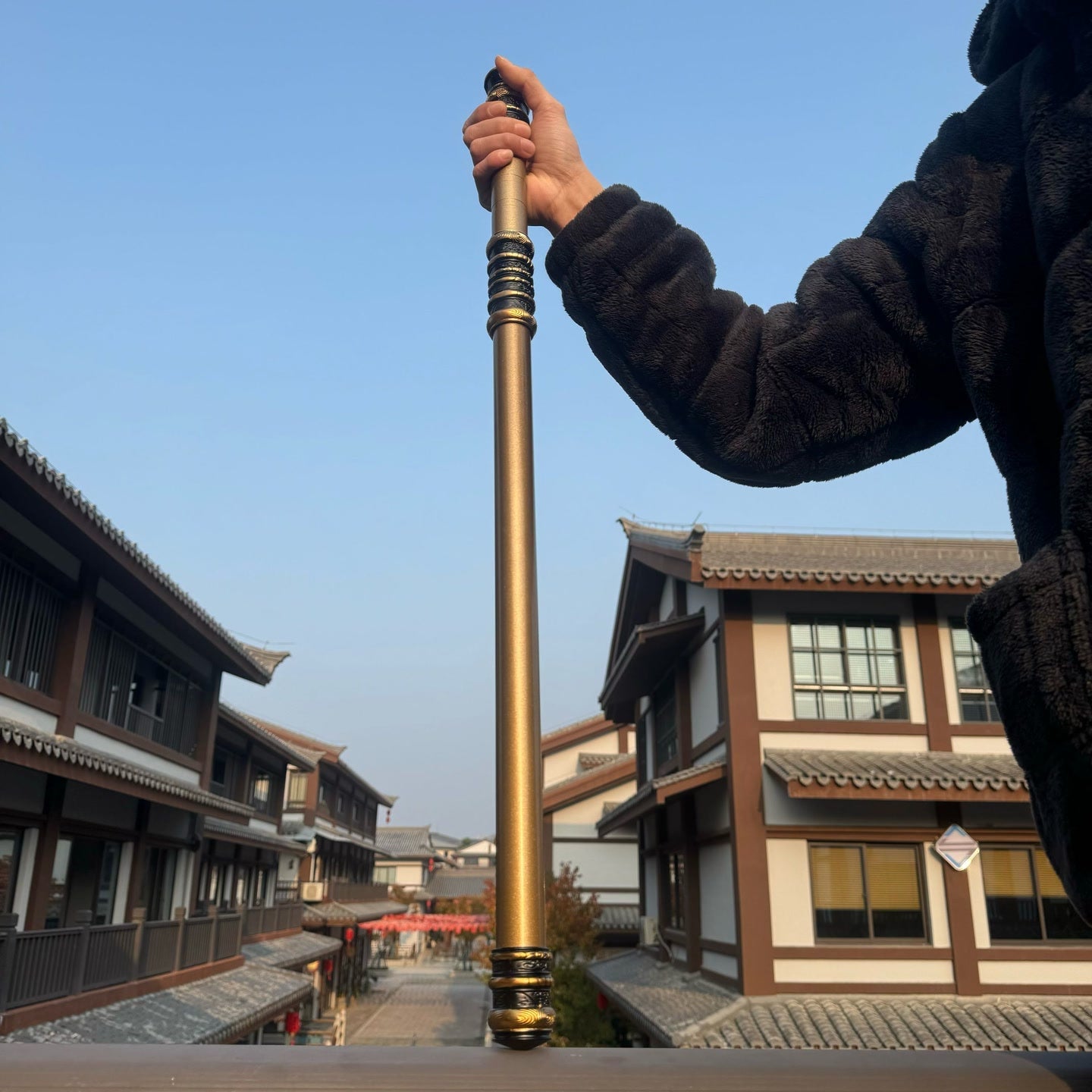 Golden Cudgel Staff Knife - Tophatter Daily Deals