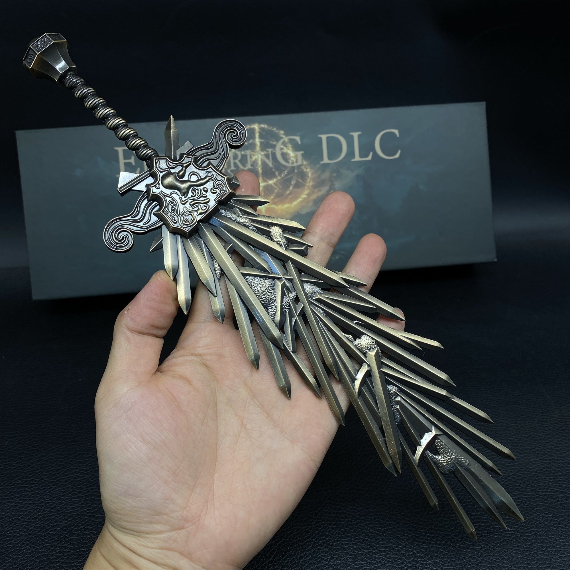 Soul Game Grafted Blade Greatsword Metal Replica - Tophatter Daily Deals