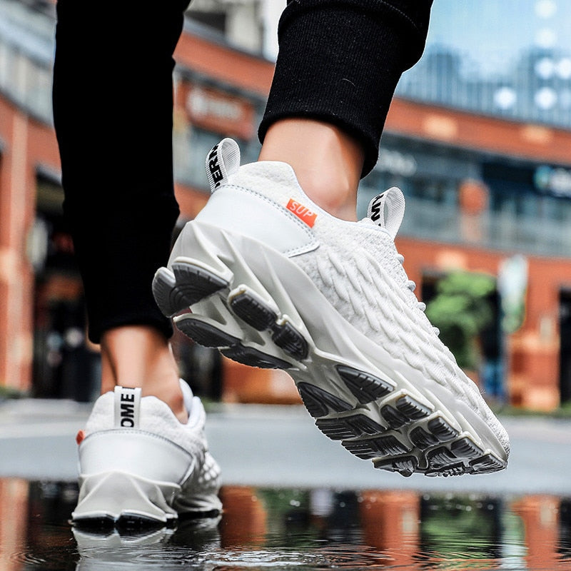 Sports shoes comfortable lightweight breathable wear-resistant cushioning Gen-Z Sneakers - Tophatter Daily Deals
