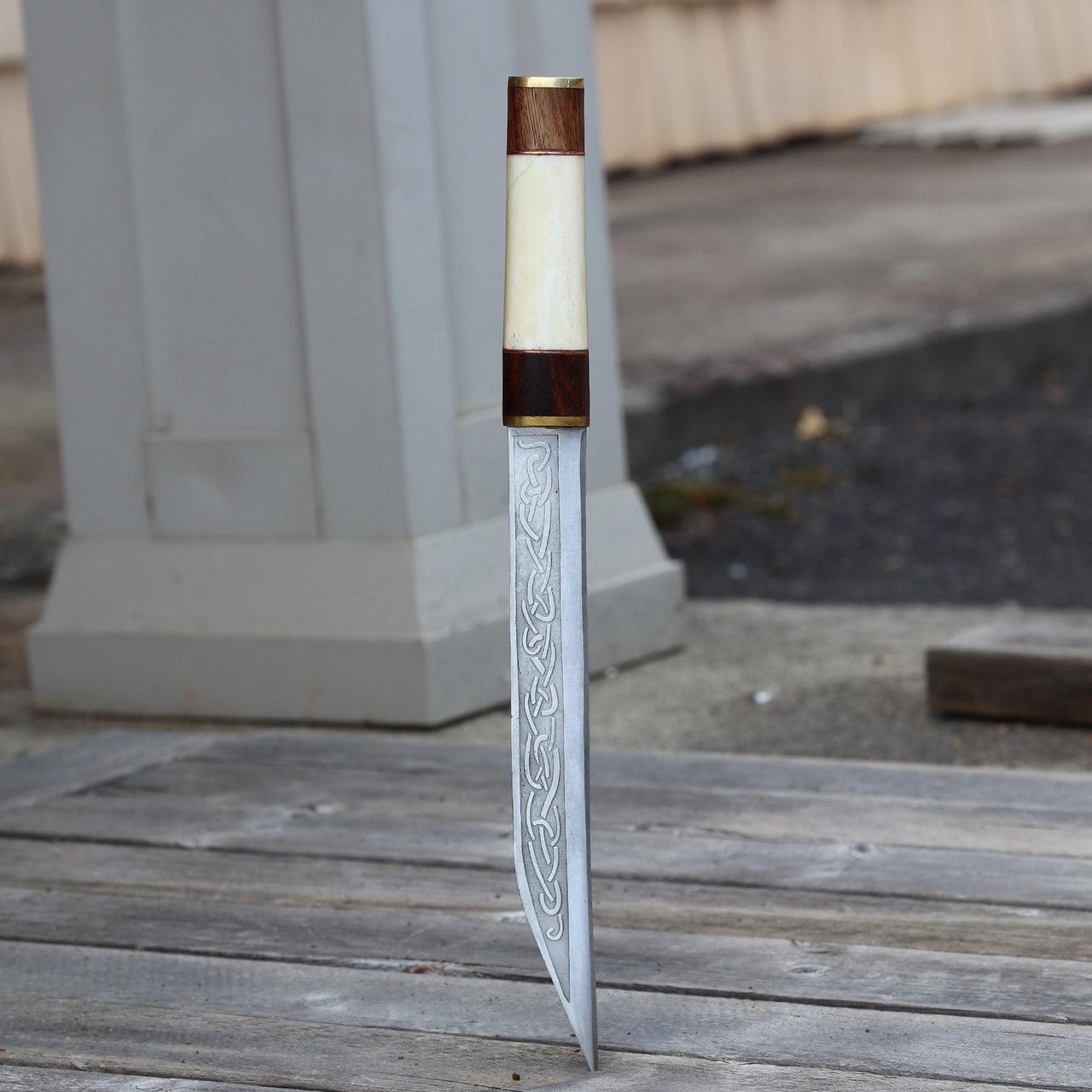 Seax Viking Hilda D2 Steel Sheesham Wood Bone Handle knives - Tophatter Daily Deals