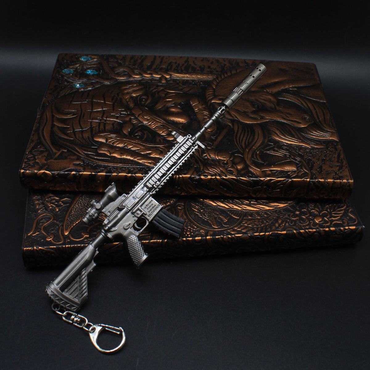 HK416 Metal Miniature Gun - Tophatter Daily Deals