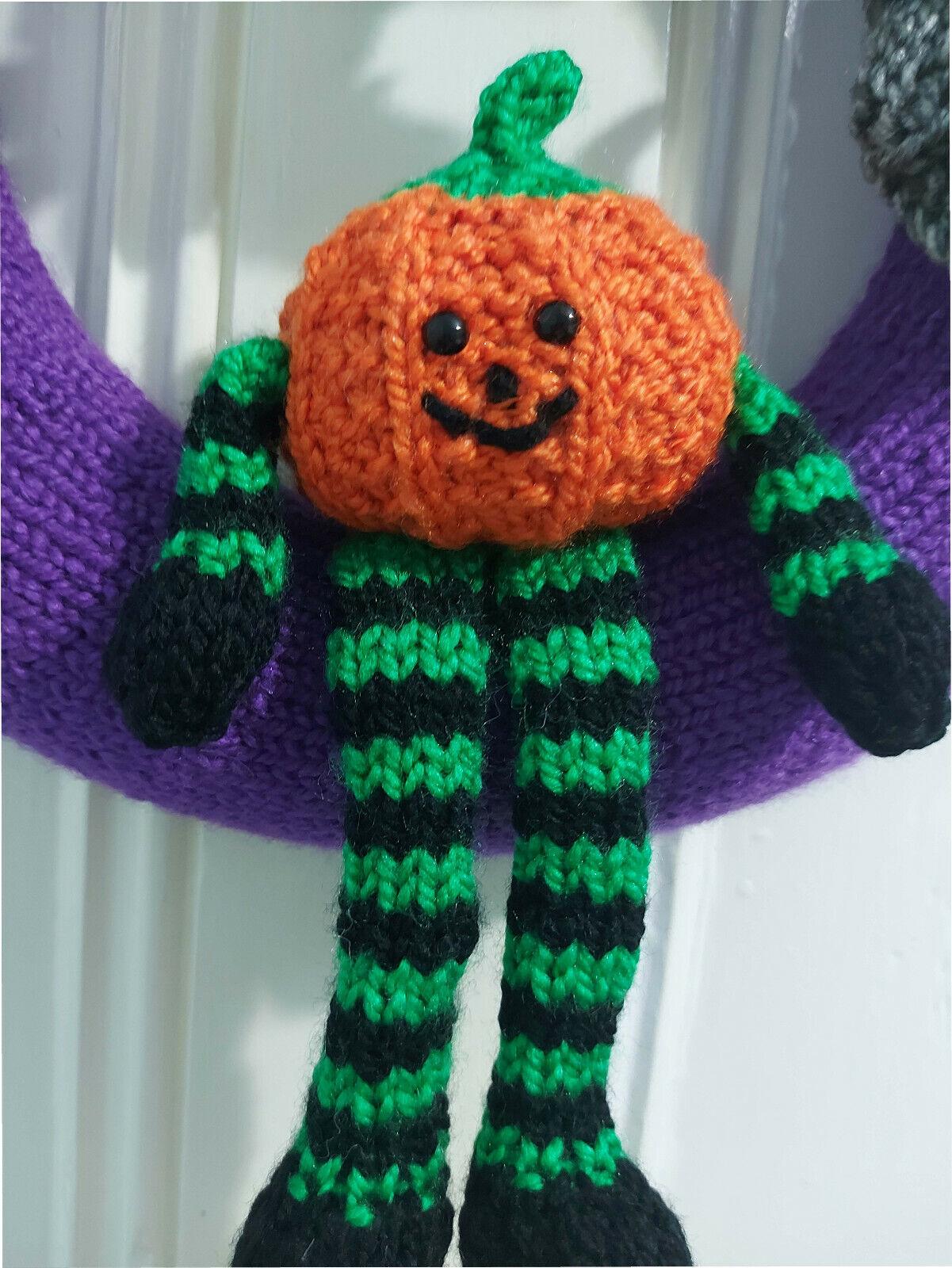 Halloween Door Wreaths UK - KNITTING PATTERN Halloween Wreath Decoration CHUNKY Ghost Spider Bat Apparel & Accessories - Tophatter Daily Deals