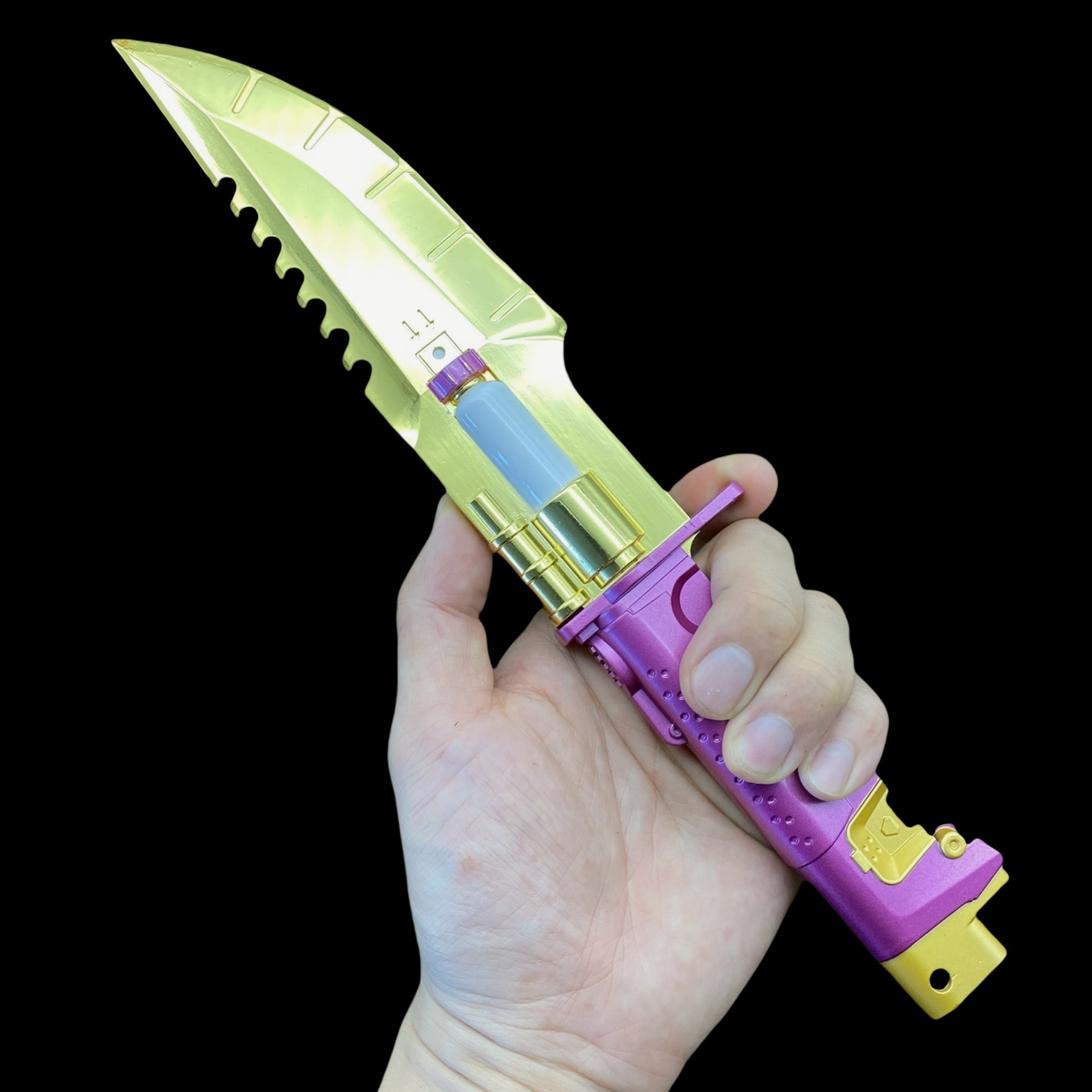 Headhunter Life Size Metal Replica - Tophatter Daily Deals