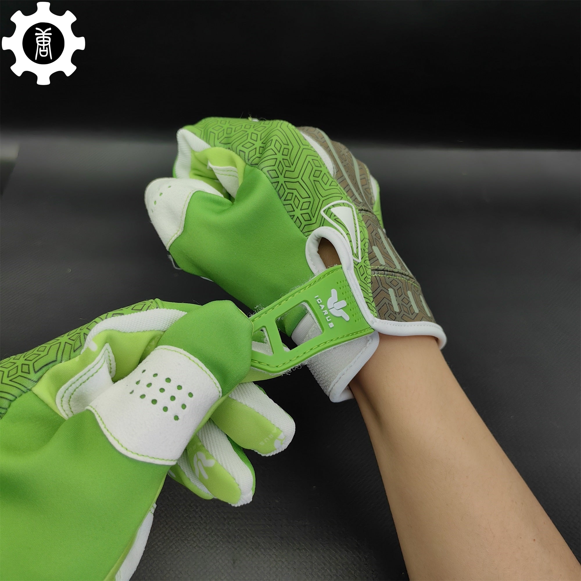 Hedge Maze Sport Gloves A Pair Cosplay Prop - Tophatter Daily Deals