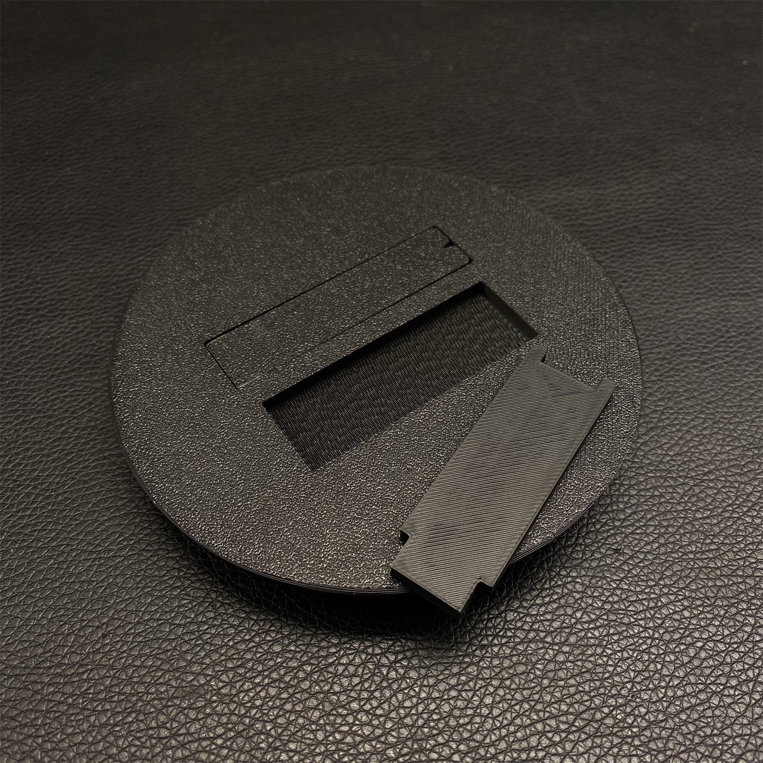 3D Printed Octane Heirloom Display Holder - Tophatter Daily Deals