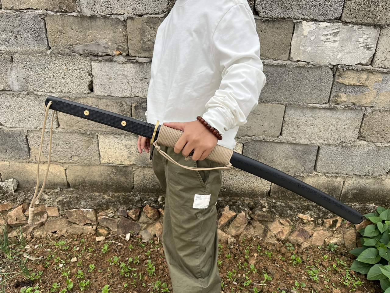 本州 Honshu Tactical Samurai Sword - Tophatter Daily Deals