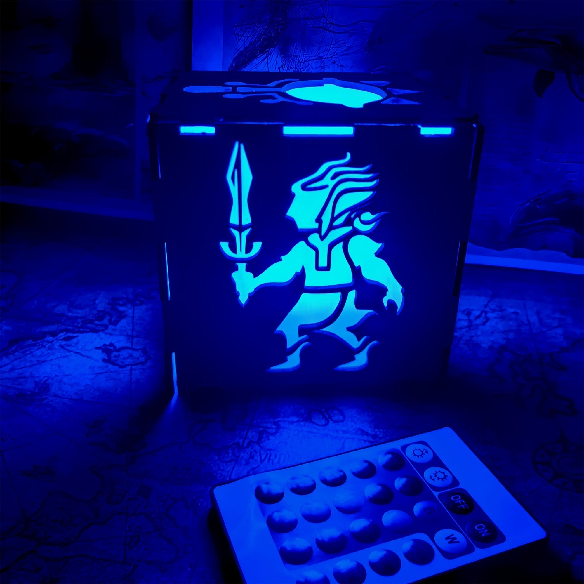 Link Master Icon Wooden Cube Light Game Desk Decor - Tophatter Daily Deals