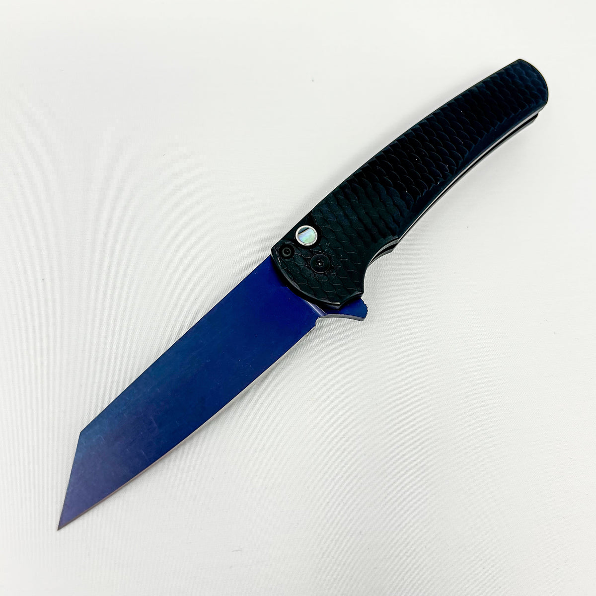 Pro-Tech Knives Malibu Flipper - Dragon Scale Handle - Sapphire Blue 20CV Blade - 5236-SB Folding Knives - Tophatter Daily Deals