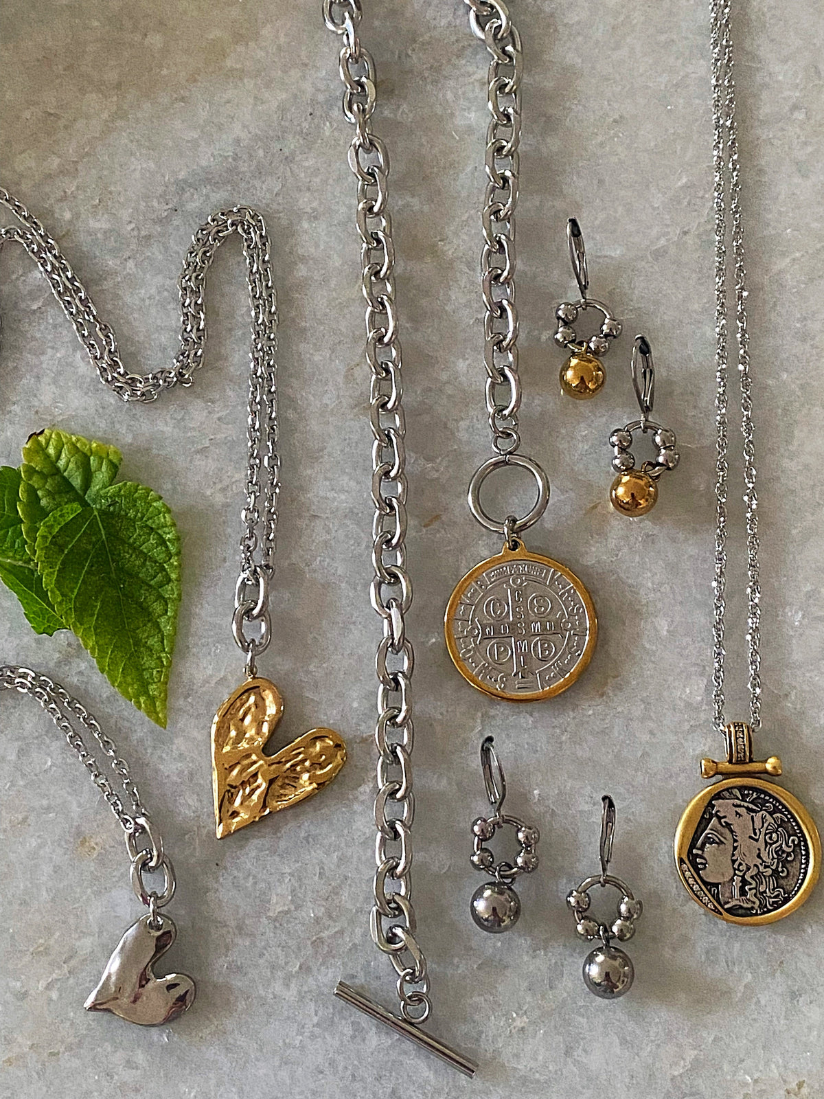 REBEL HEART NECKLACE Necklaces - Tophatter Daily Deals