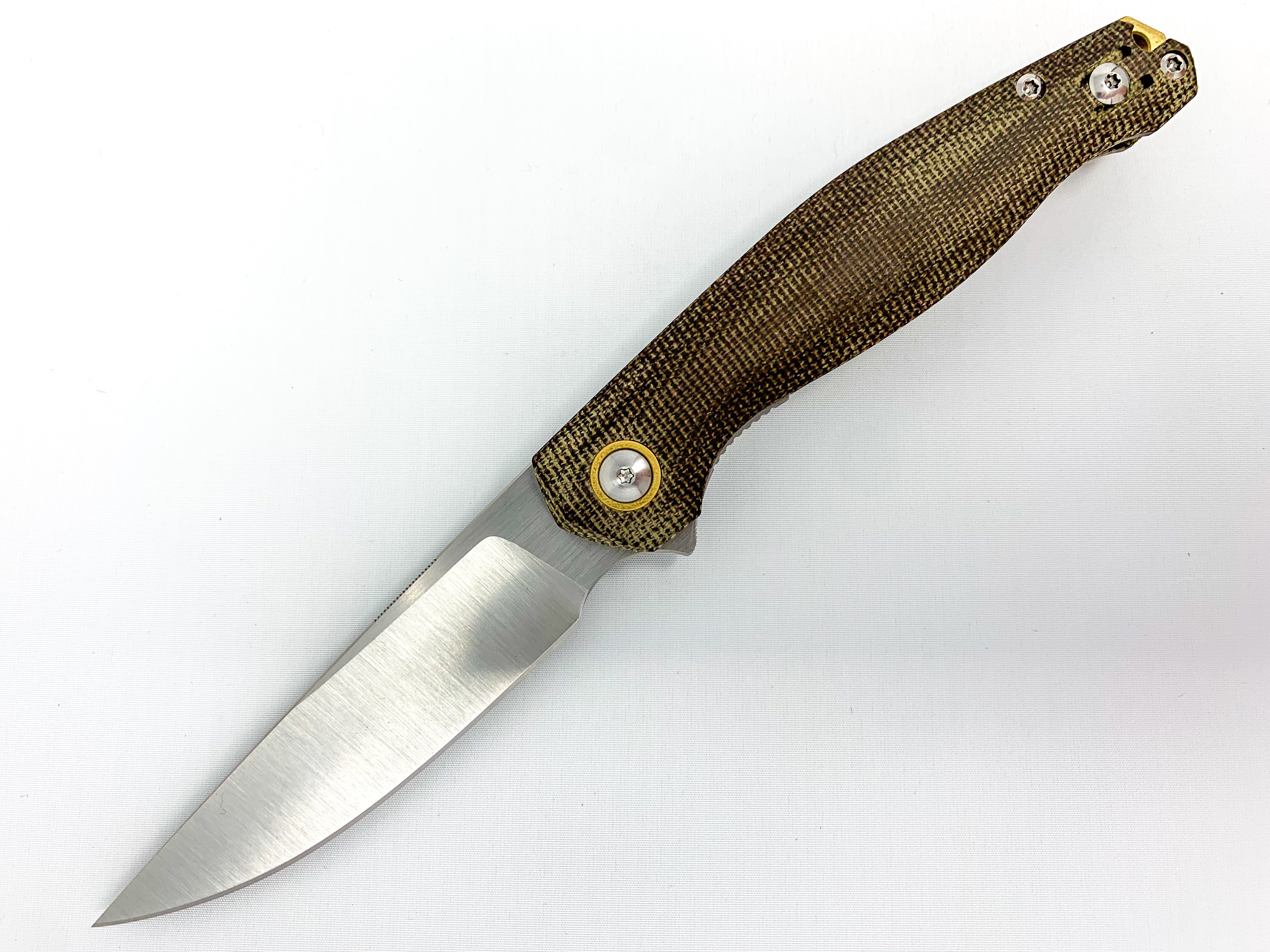 GiantMouse ACE Sonoma V2 - Green Canvas Micarta - ELMAX Knives - Tophatter Daily Deals