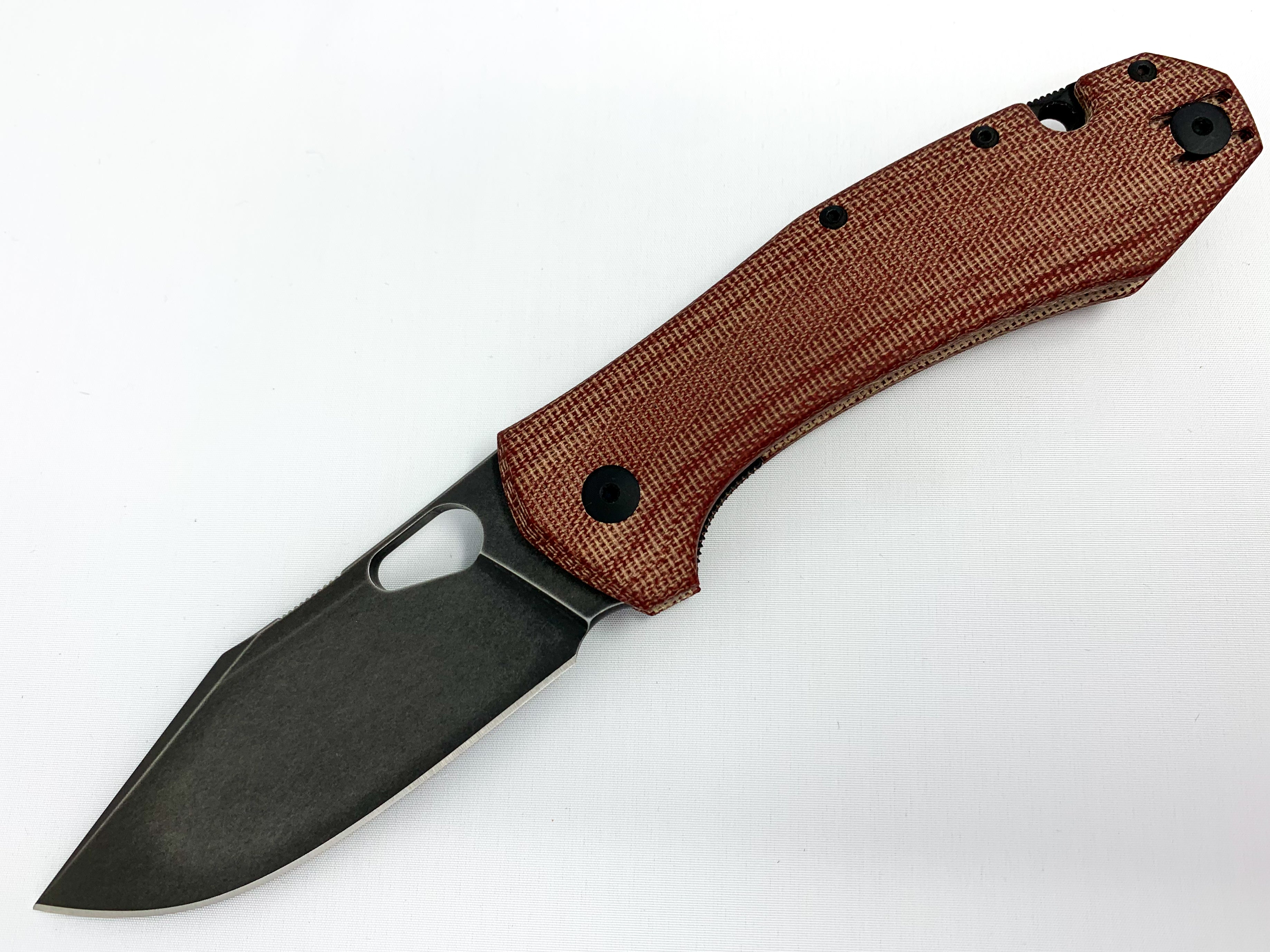 GiantMouse ACE Grand - Red Canvas Micarta - Black PVD Stonewashed M390 - CLOSEOUT Collectors - Tophatter Daily Deals