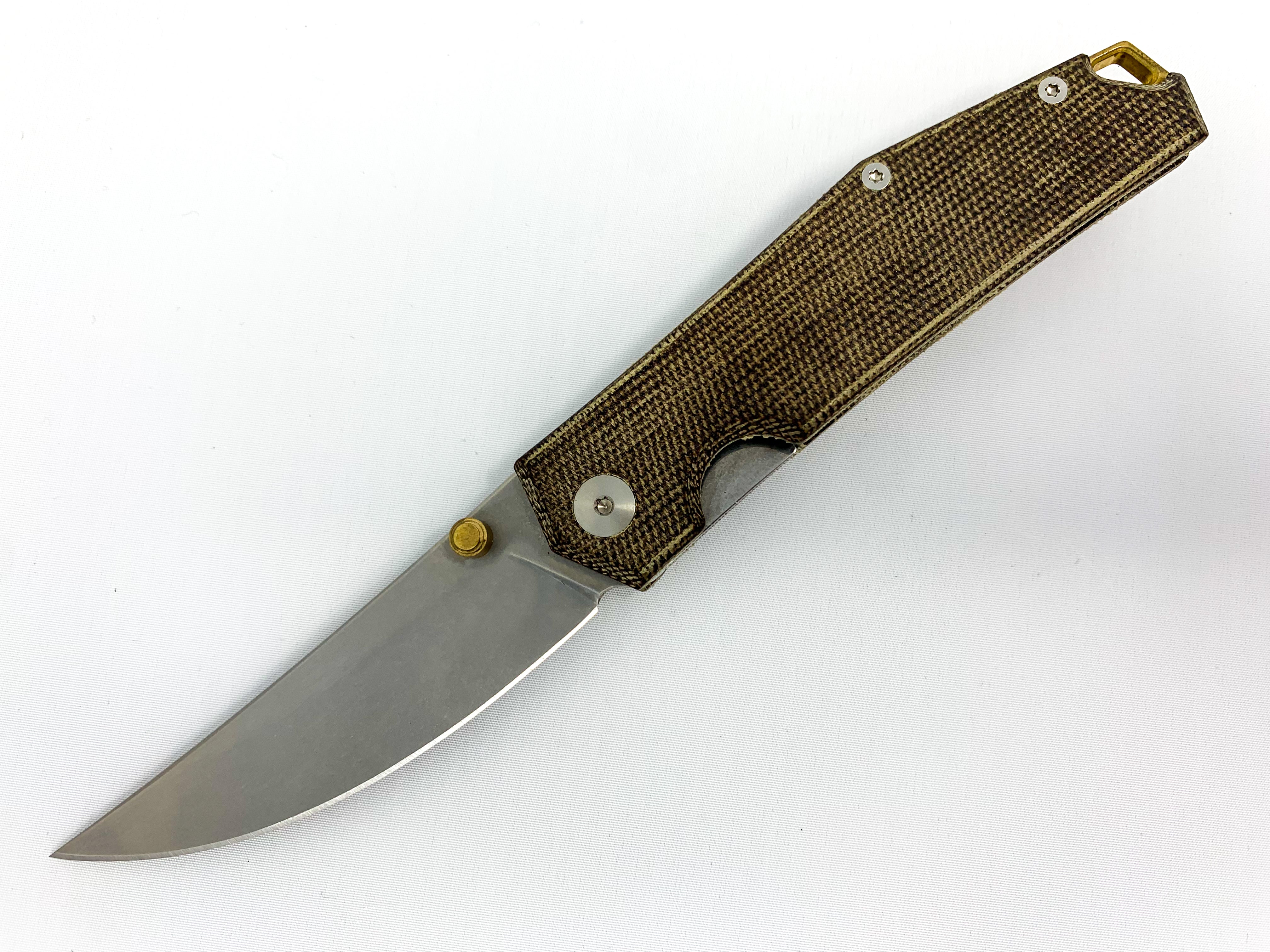 GiantMouse ACE Clyde - Green Canvas Micarta - ELMAX - Brass Thumbstud and Backspacer Knives - Tophatter Daily Deals