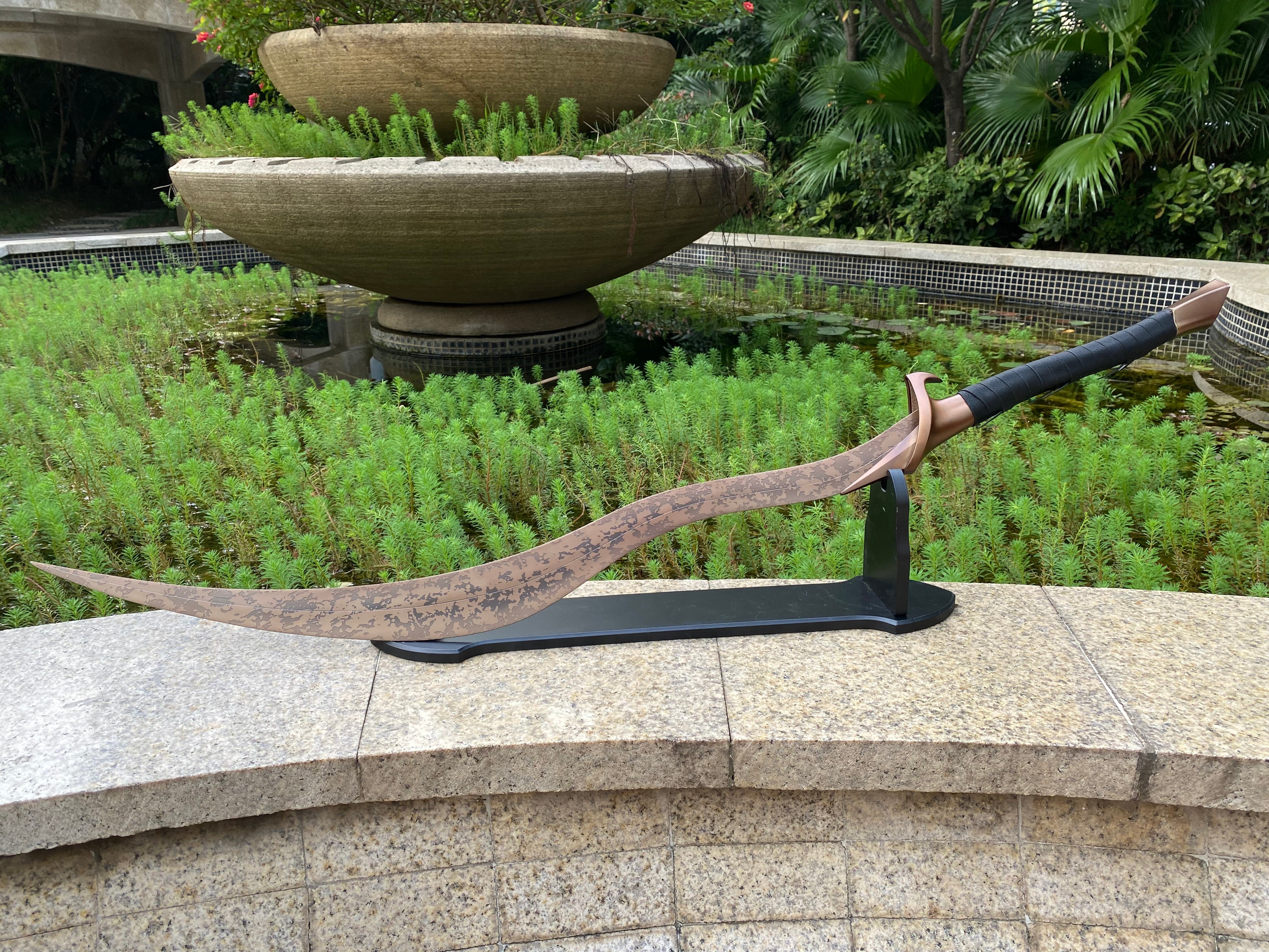 ER Bloodhound's Fang Metal Replica 115CM/45.2" - Tophatter Daily Deals