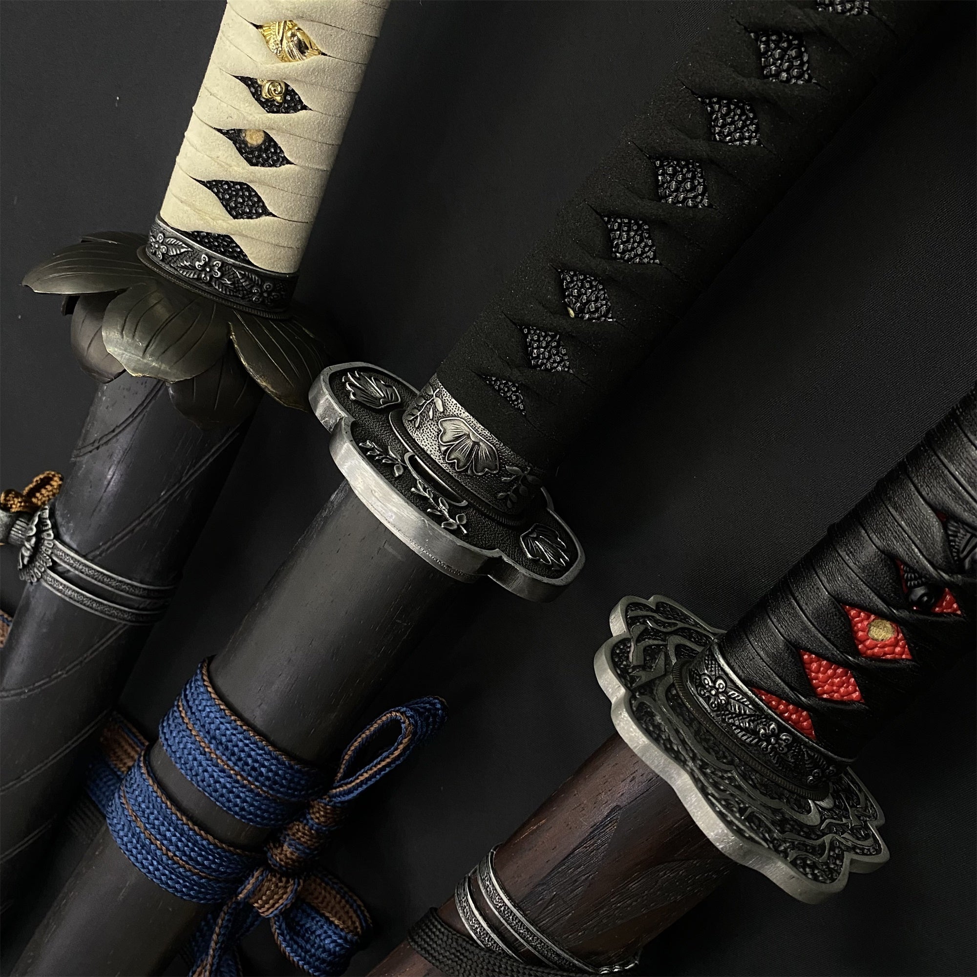 Life-Size Kusabimaru Katana, Gracious Gift of Tears, Black Mortal Blade Replicas - Tophatter Daily Deals