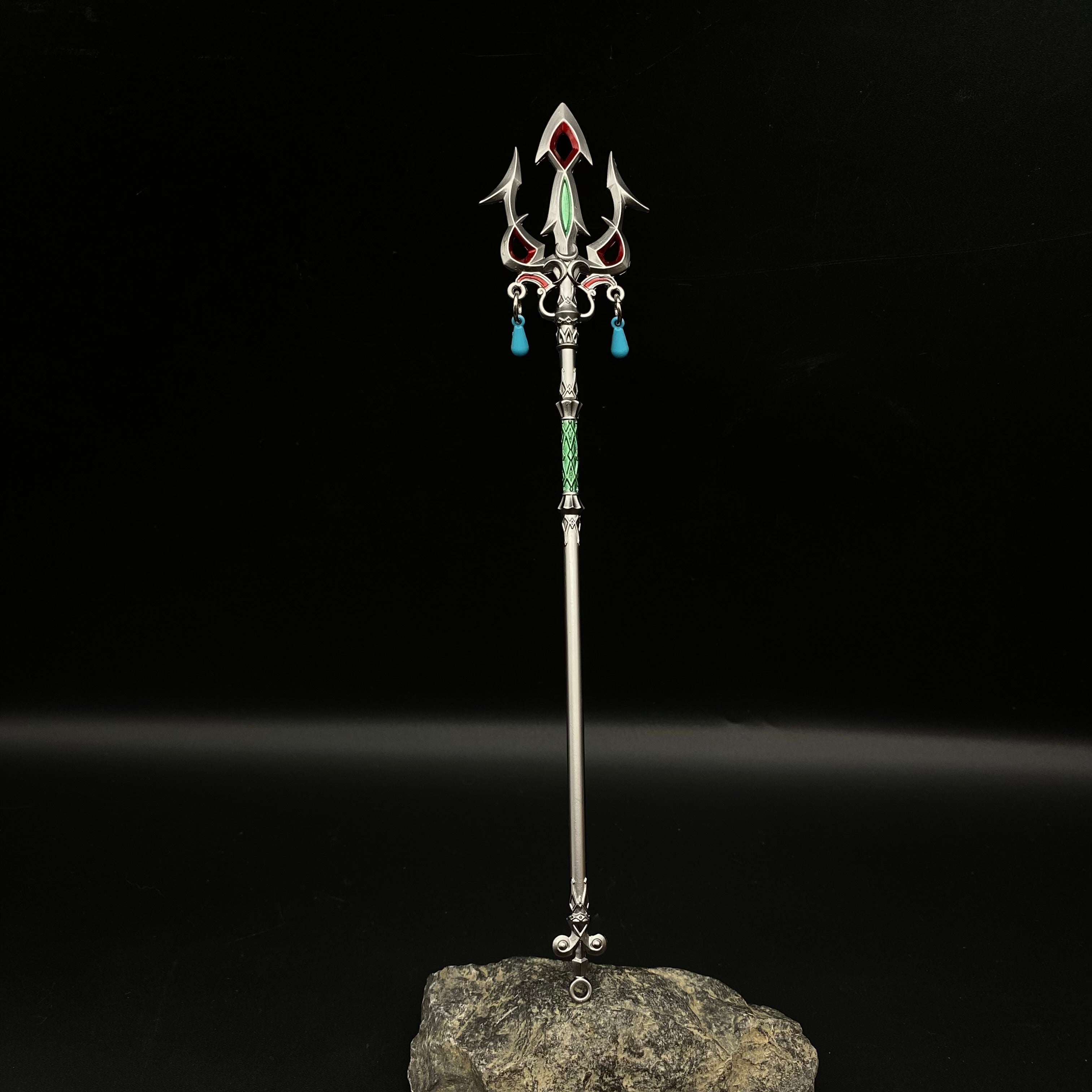The Link Lightscale Trident Miniature Metal Replica 22CM/8.7" - Tophatter Daily Deals
