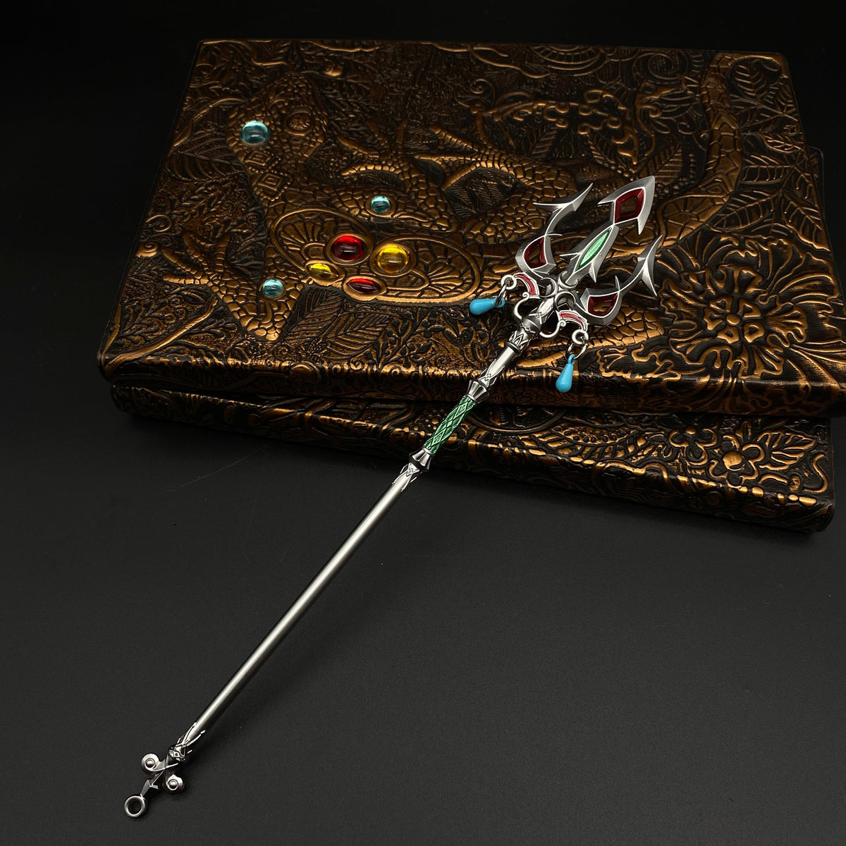 The Link Lightscale Trident Miniature Metal Replica 22CM/8.7" - Tophatter Daily Deals