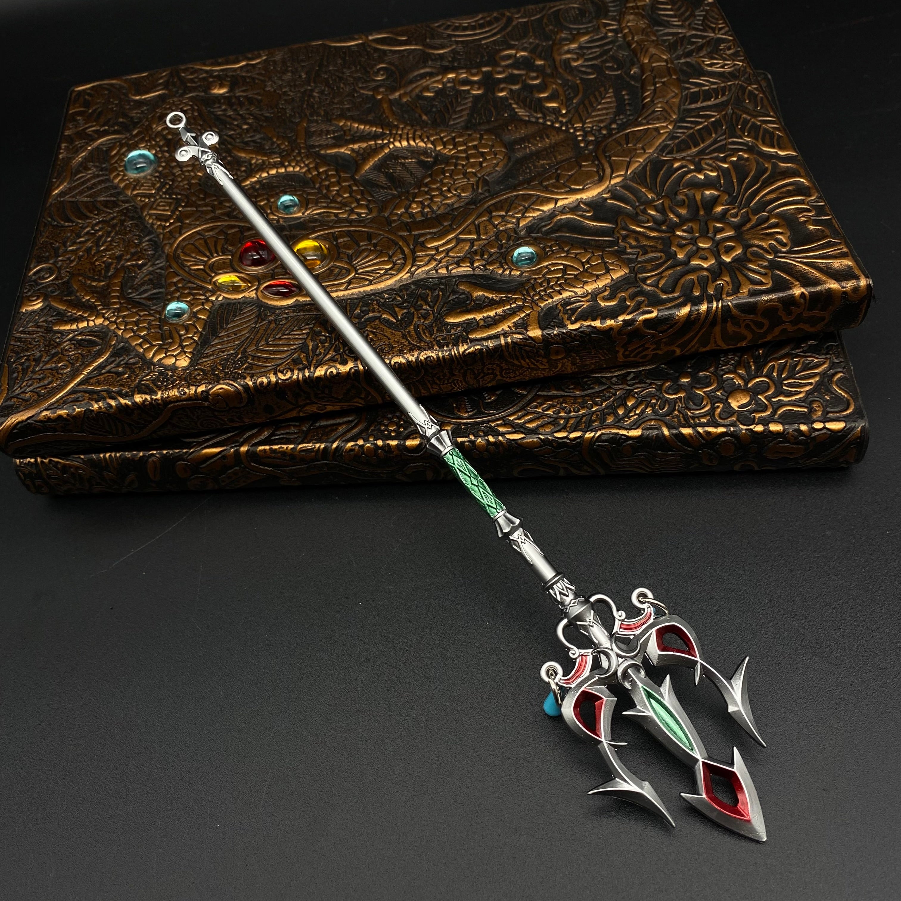 The Link Lightscale Trident Miniature Metal Replica 22CM/8.7