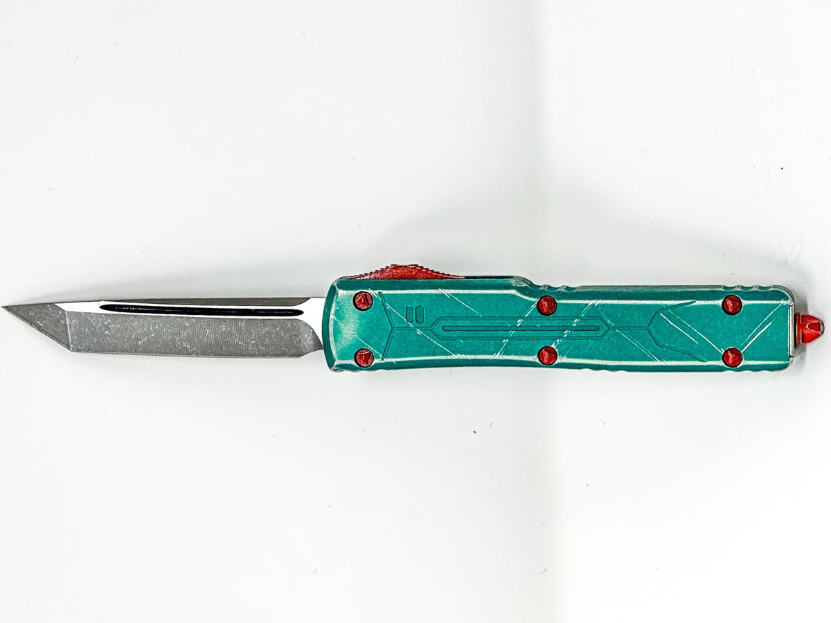 Micrtoech UTX-70 - Bounty Hunter - Tanto Edge - Distressed Chassis - 149-10BH Automatic Knives - Tophatter Daily Deals