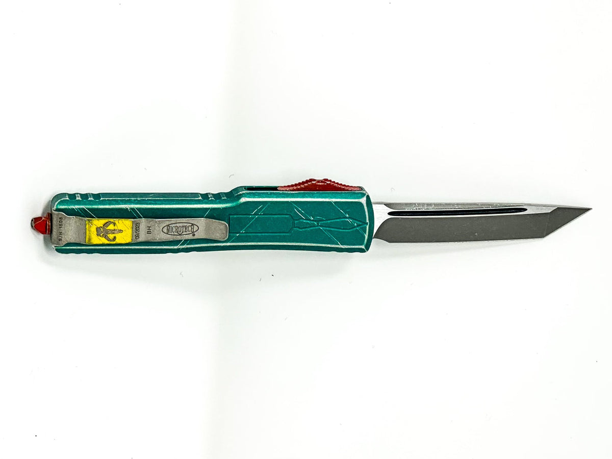 Micrtoech UTX-70 - Bounty Hunter - Tanto Edge - Distressed Chassis - 149-10BH Automatic Knives - Tophatter Daily Deals