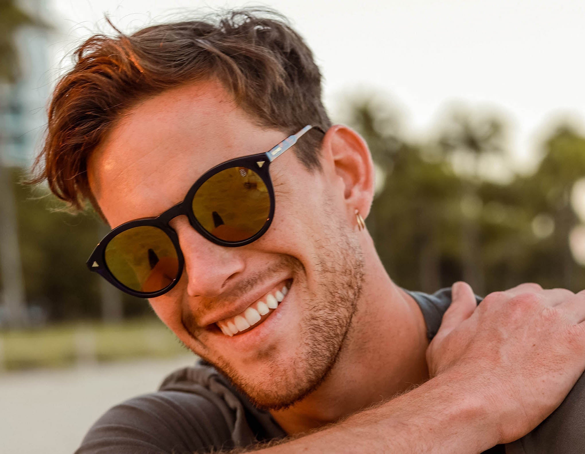 Biscayners Sunrise Navy Sunglasses Sunglasses - Tophatter Daily Deals