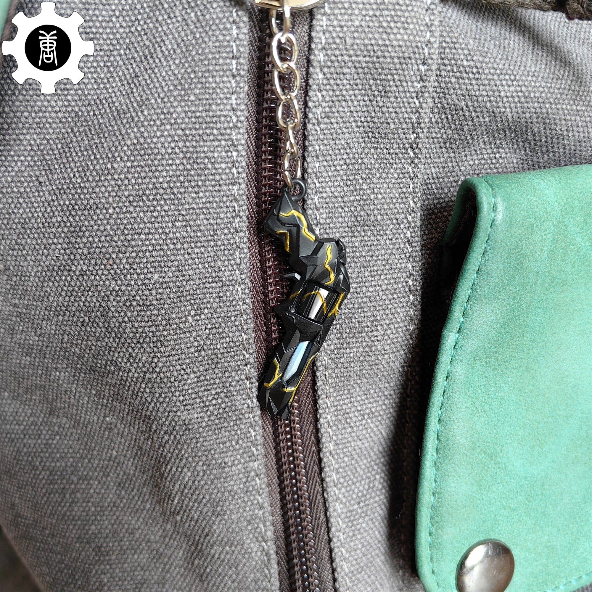 Metal Imperium Sheriff Gun Tiny KeyChain Pendant - Tophatter Daily Deals