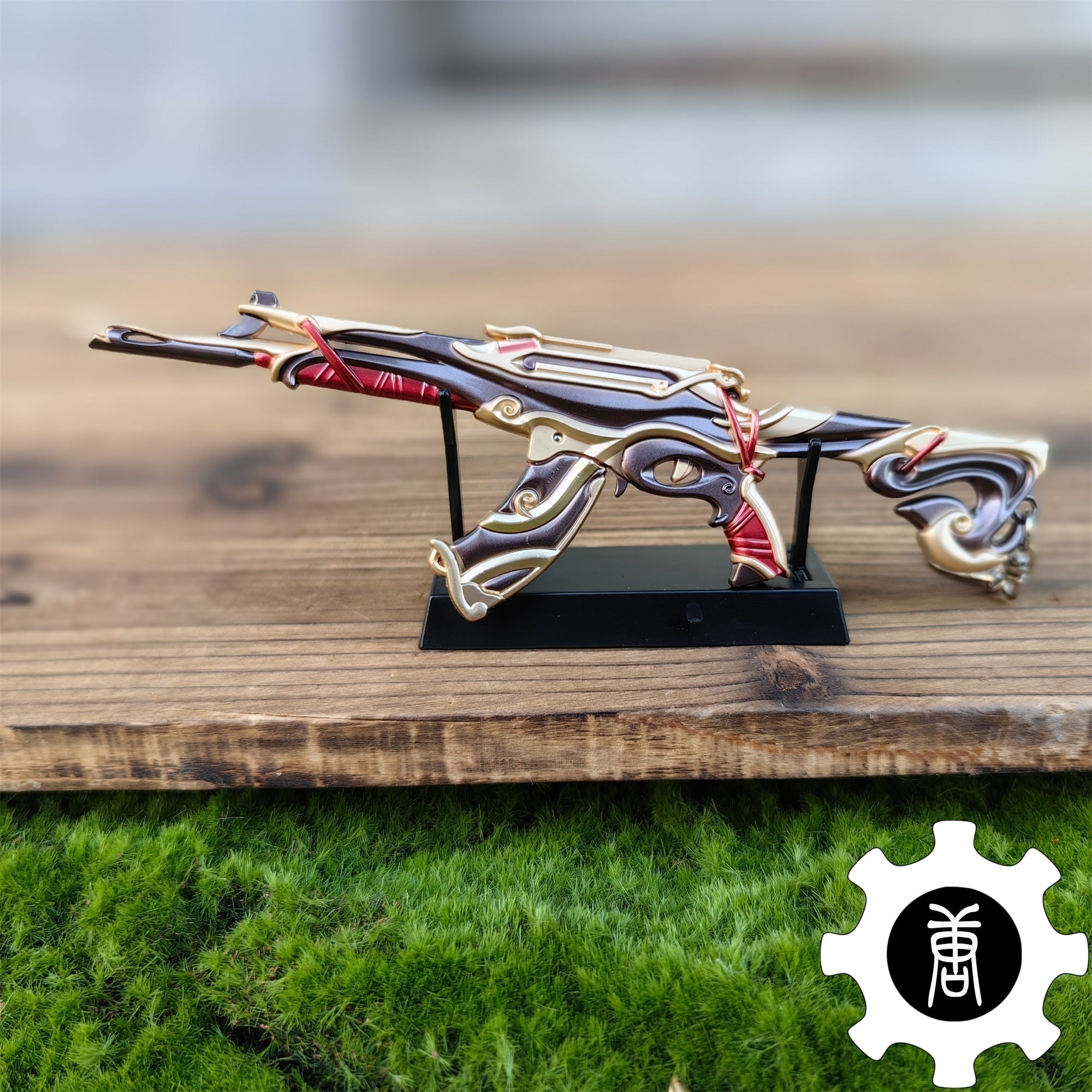 Metal Hot Game Gun Imperium Vandal Mini Replica 3 In 1 Pack Golden & Metal Stand - Tophatter Daily Deals