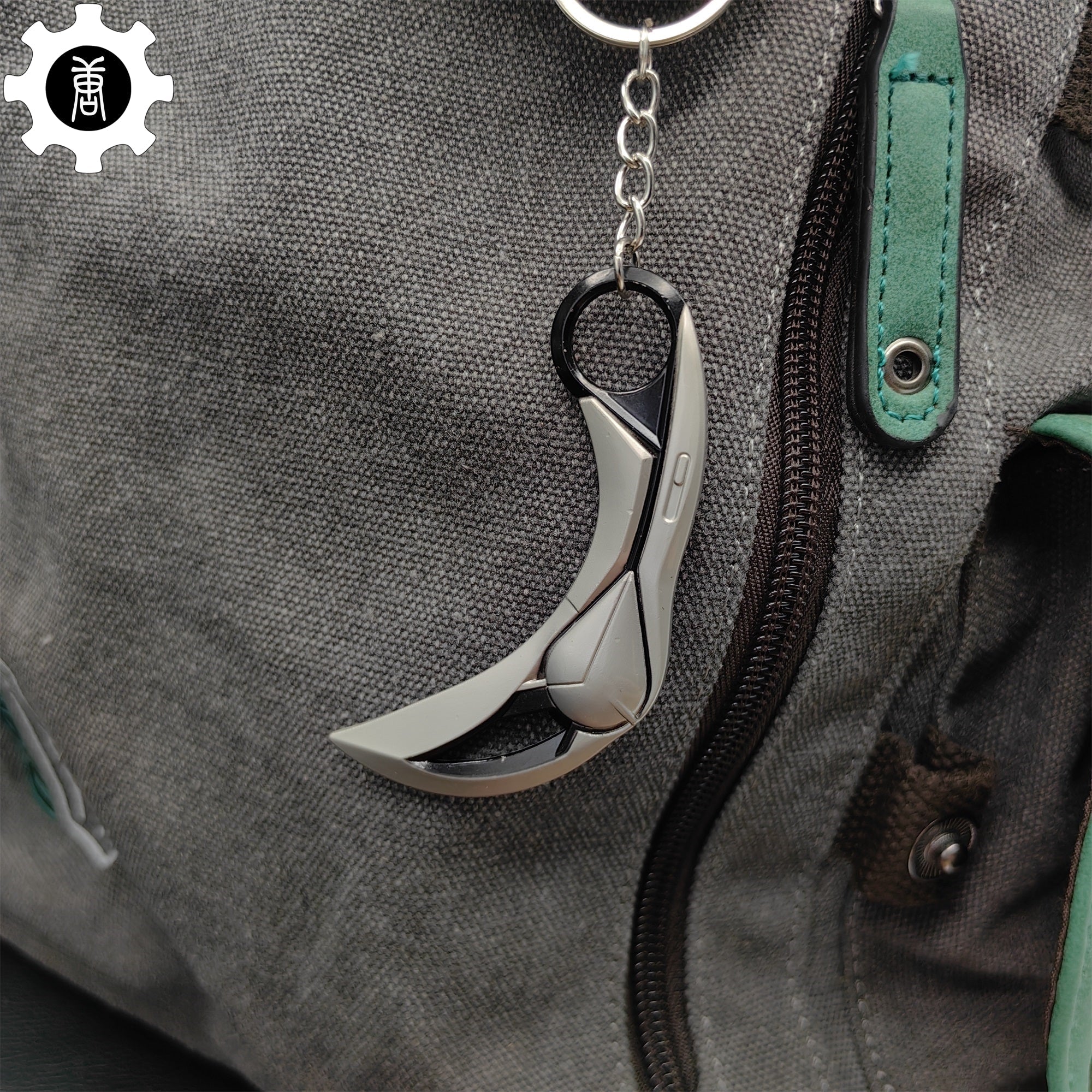 Mini Ion Karambit Metal Keychain - Tophatter Daily Deals