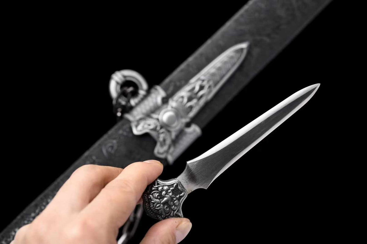 Iron Lock Prison Dragon - Tophatter Daily Deals
