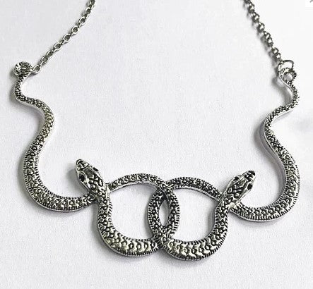 INTERTWINED SNAKES GOTHIC METAL 23" NECKLACE - Tophatter Daily Deals
