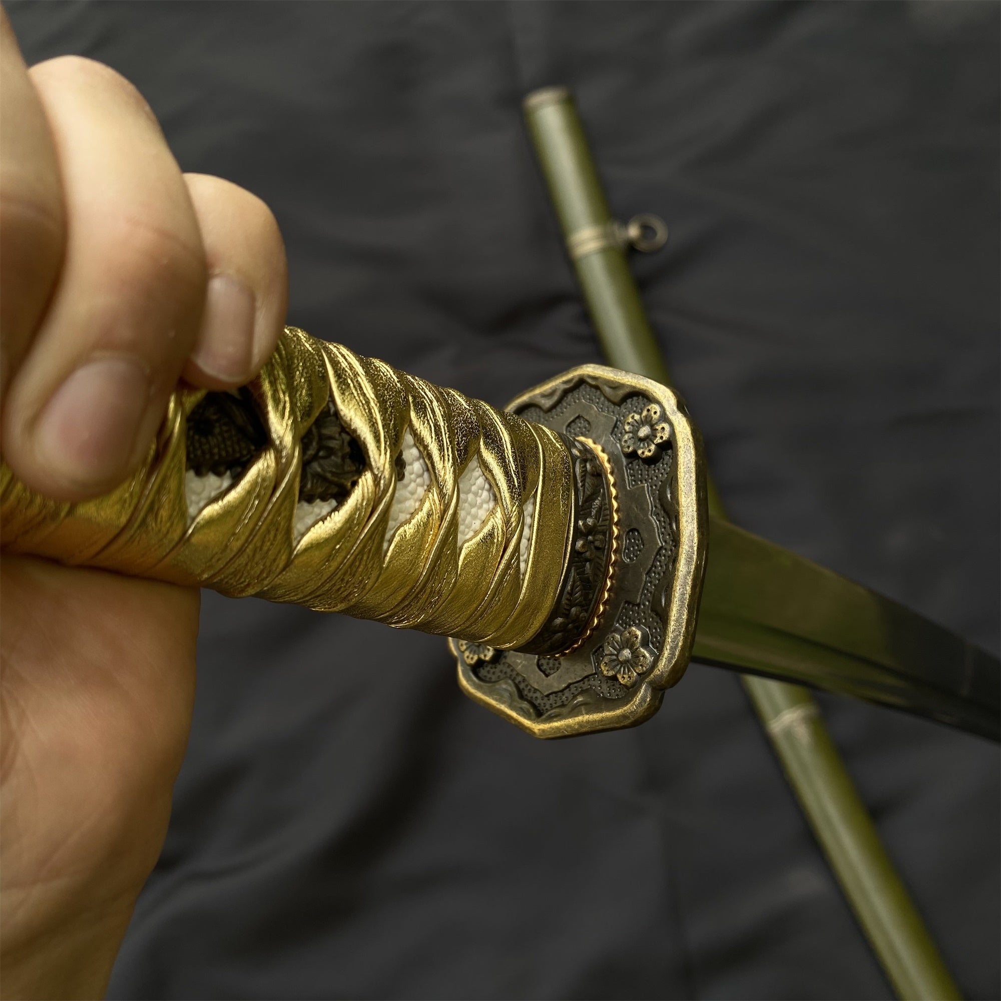 Collective Type 98 Saber Katana Great War 2 Japanese Officer Samurai Sword - Tophatter Daily Deals