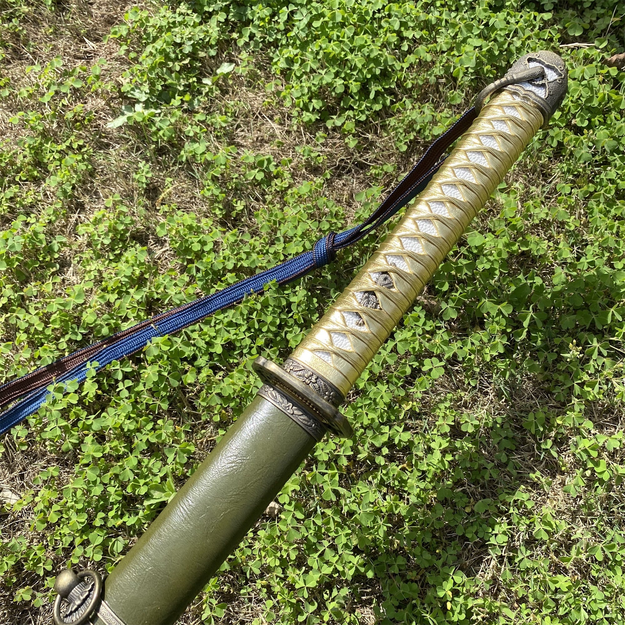 Collective Type 98 Saber Katana Great War 2 Japanese Officer Samurai Sword - Tophatter Daily Deals