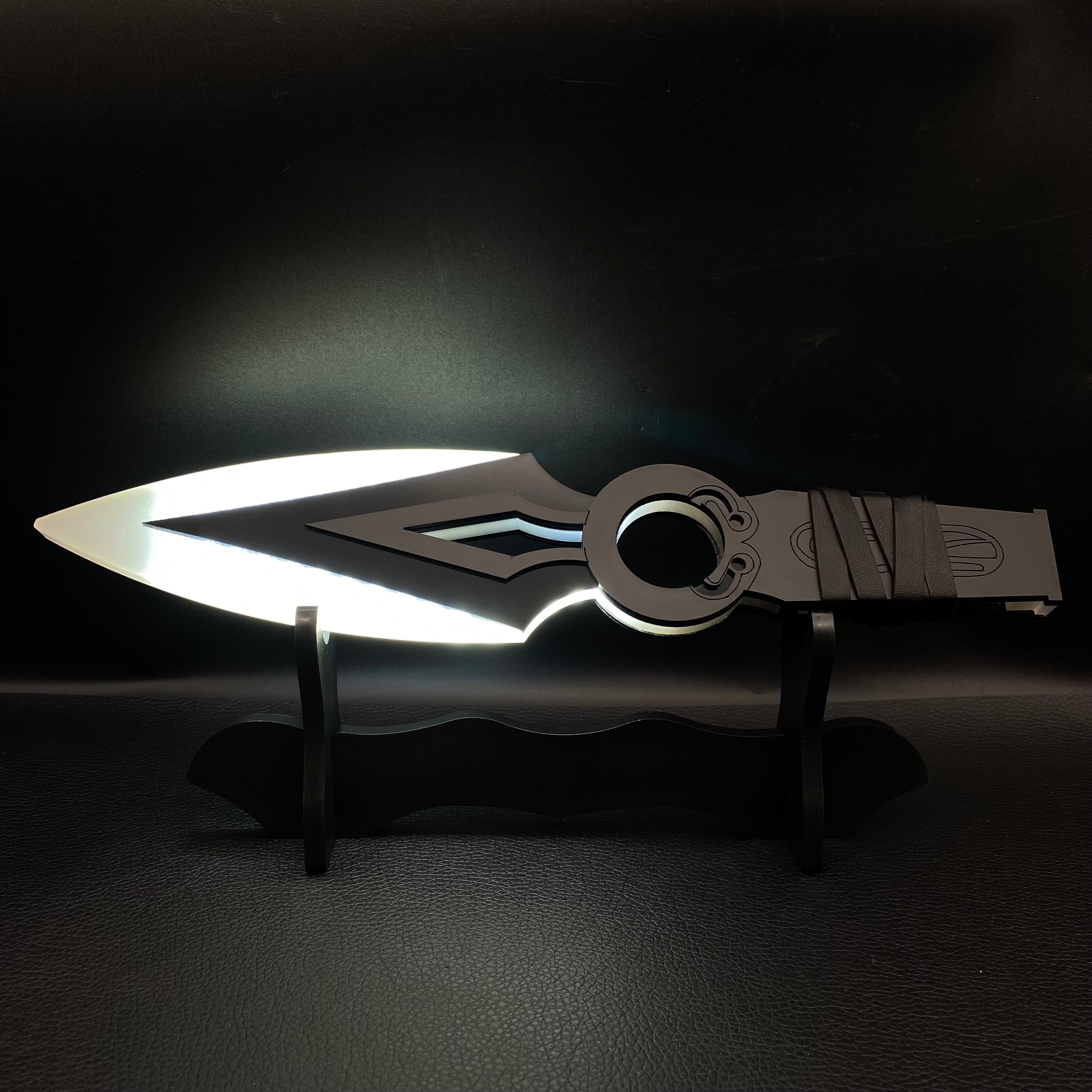 Jett Kunai Replica 3D Night Lamp Kunai & Stand - Tophatter Daily Deals