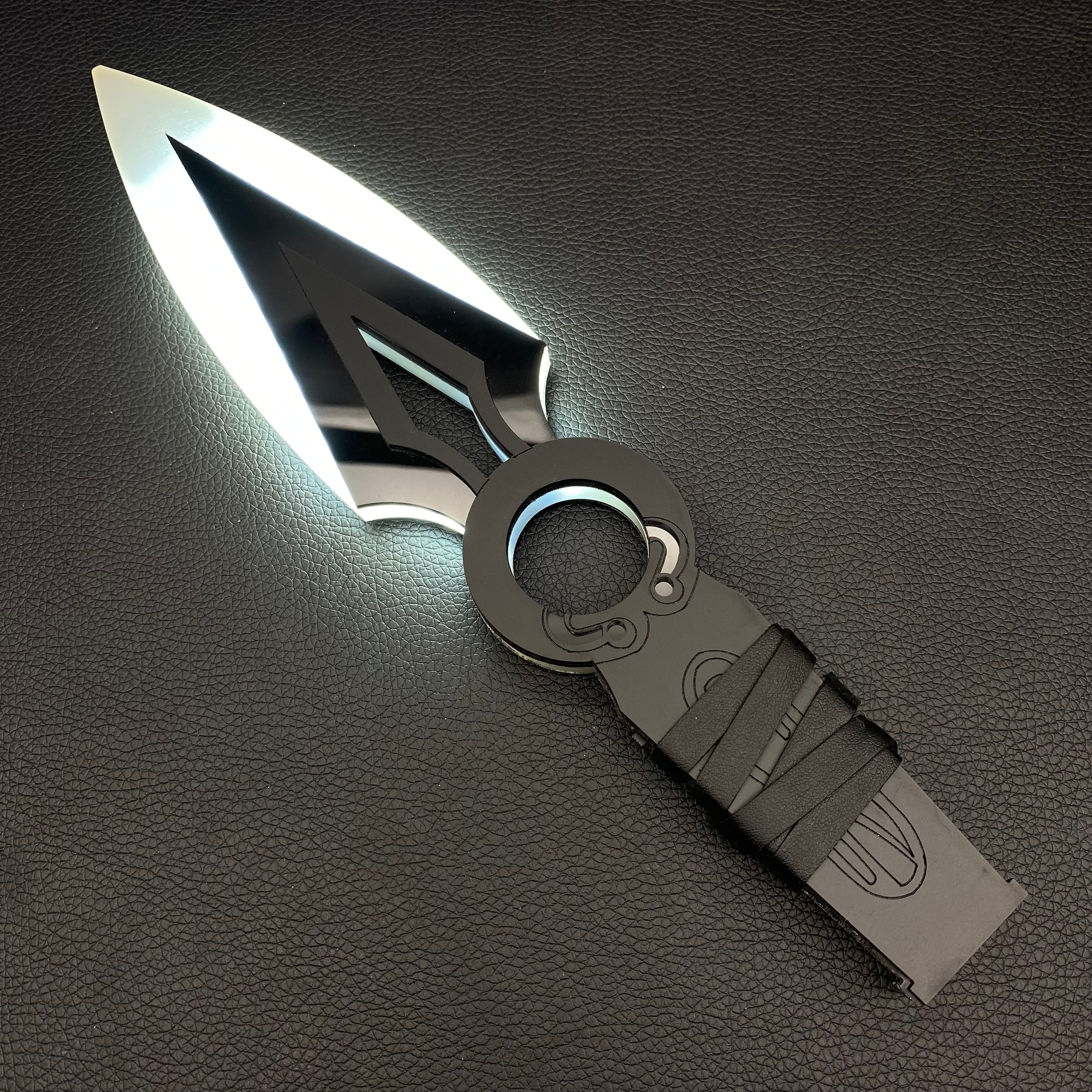 Jett Kunai Replica 3D Night Lamp - Tophatter Daily Deals