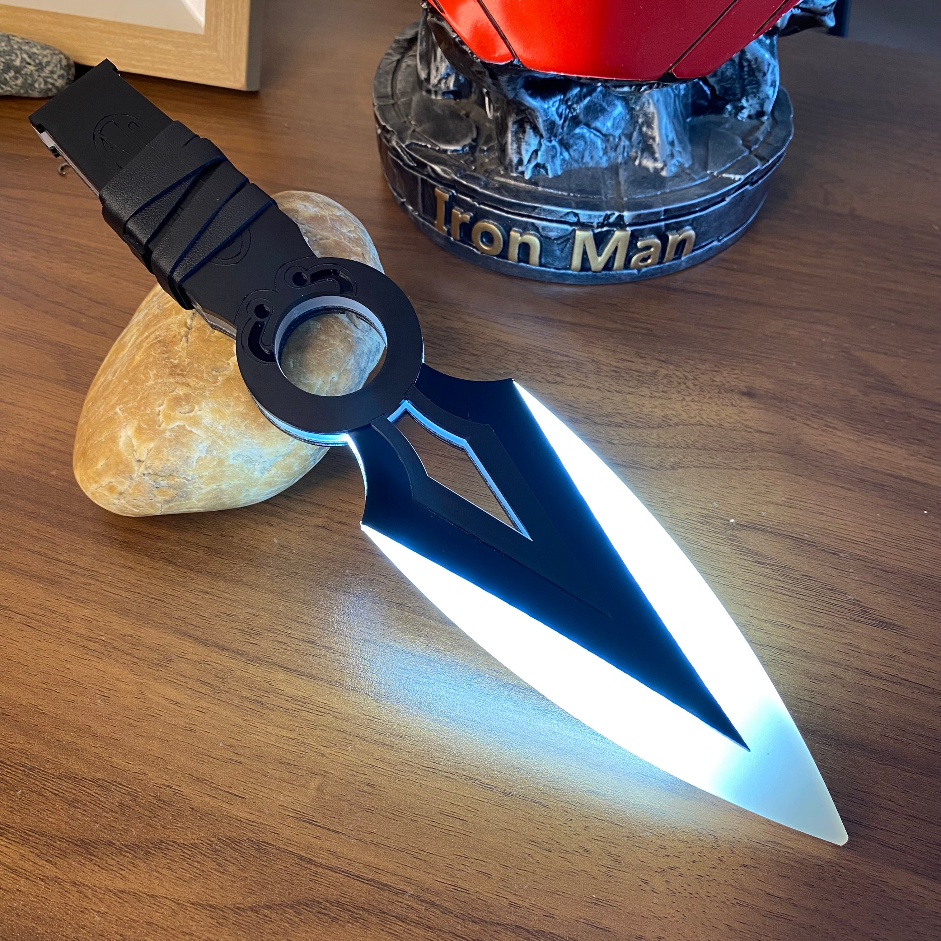 Jett Kunai Replica 3D Night Lamp - Tophatter Daily Deals