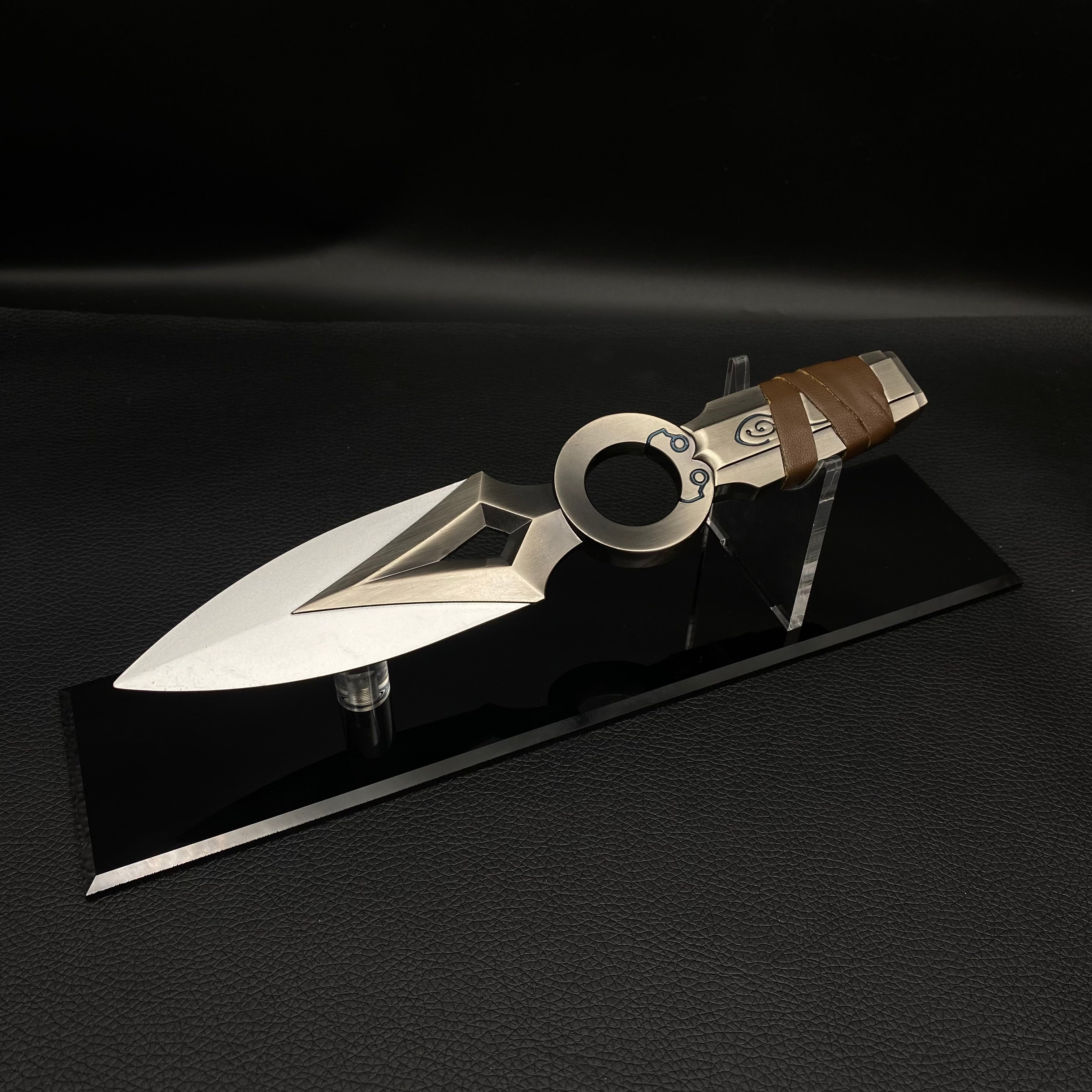 Jett Kunai Metal Jett Throwing Knife Life Size Blunt Blade Replica - Tophatter Daily Deals