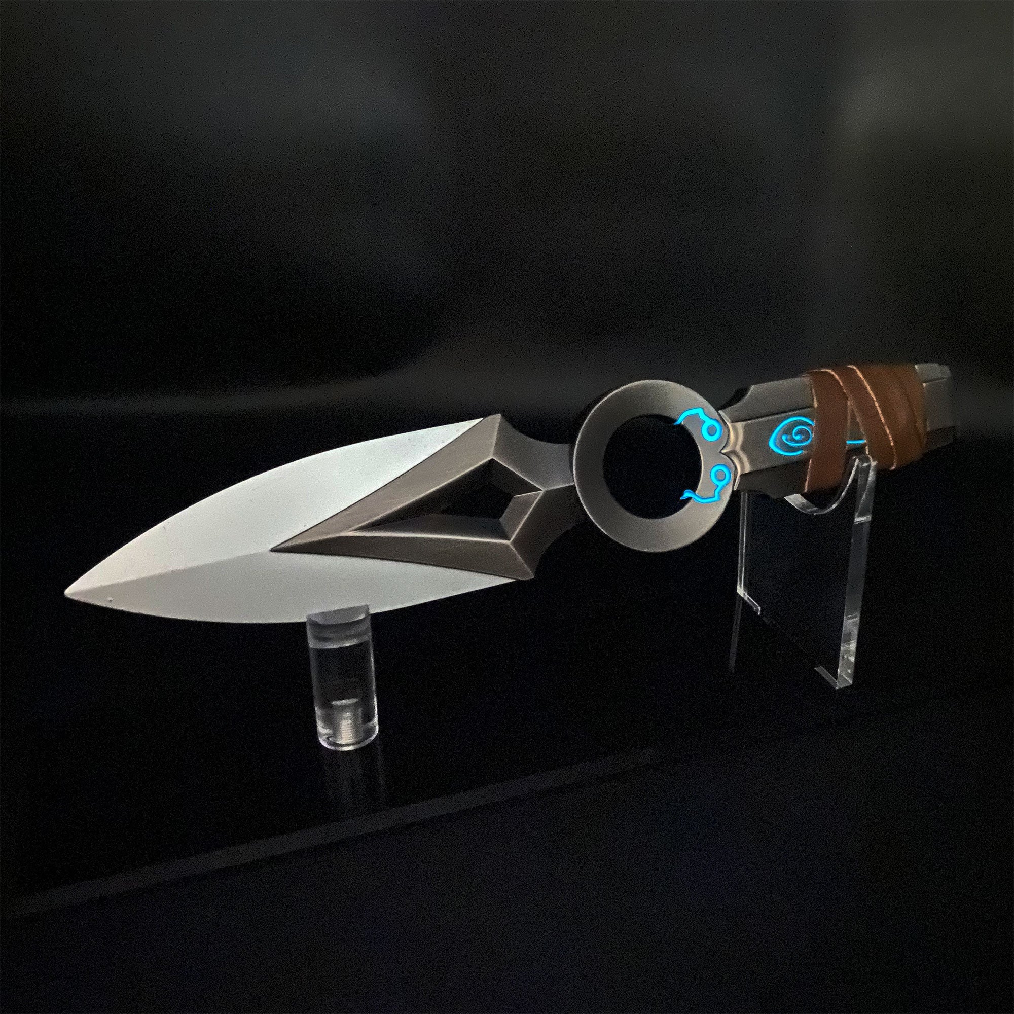 Jett Kunai Metal Jett Throwing Knife Life Size Blunt Blade Replica - Tophatter Daily Deals