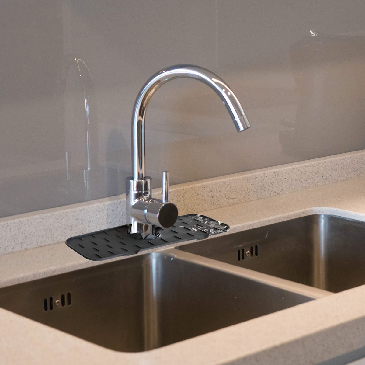 Silicone Kitchen Sink Faucet Splash Guard and Drip Catcher Tray Kitchen Tools & Gadgets - Tophatter Daily Deals