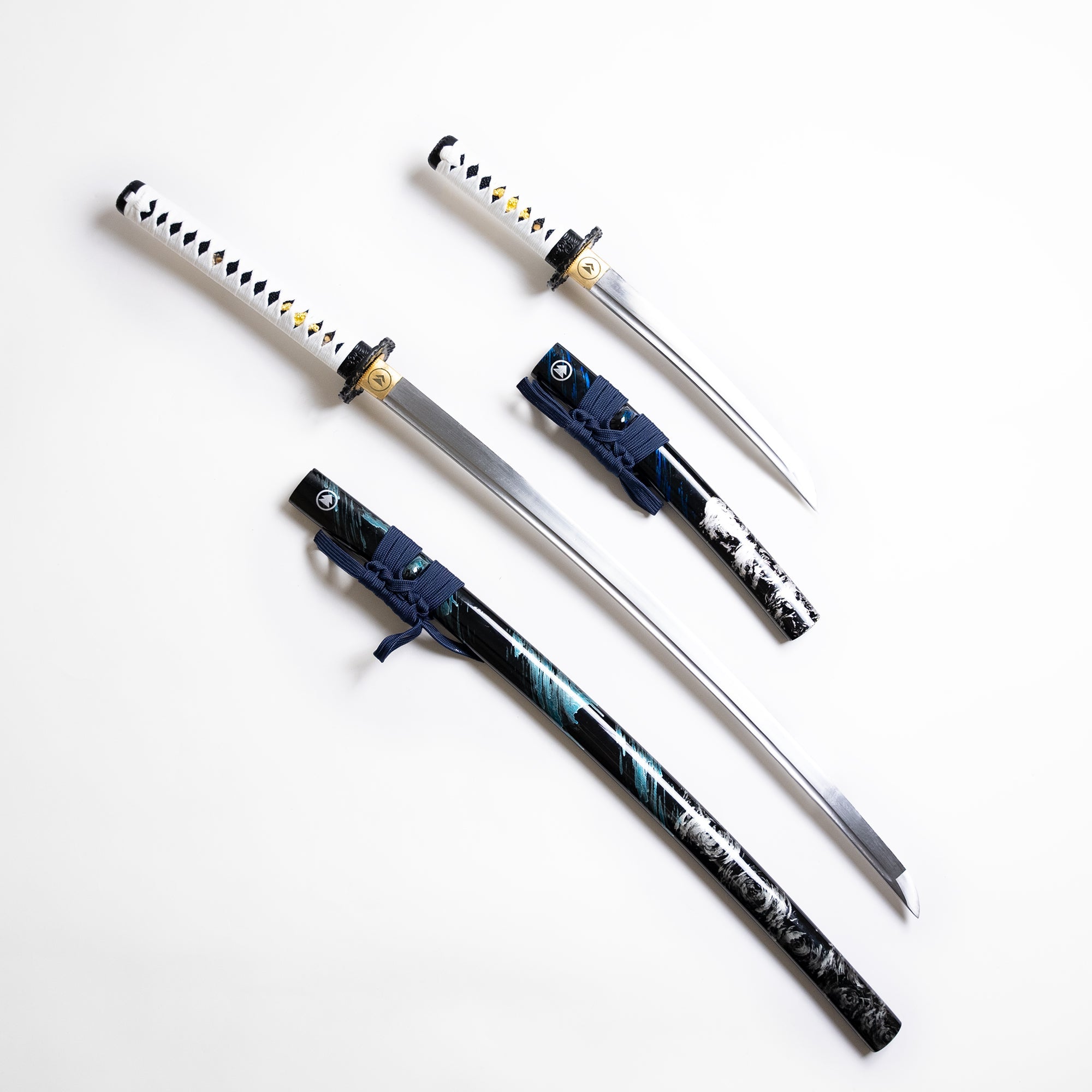 Jin Sakai's Sakai Katana and Tanto Set (Battle Ready) Video Game Sword - Tophatter Daily Deals