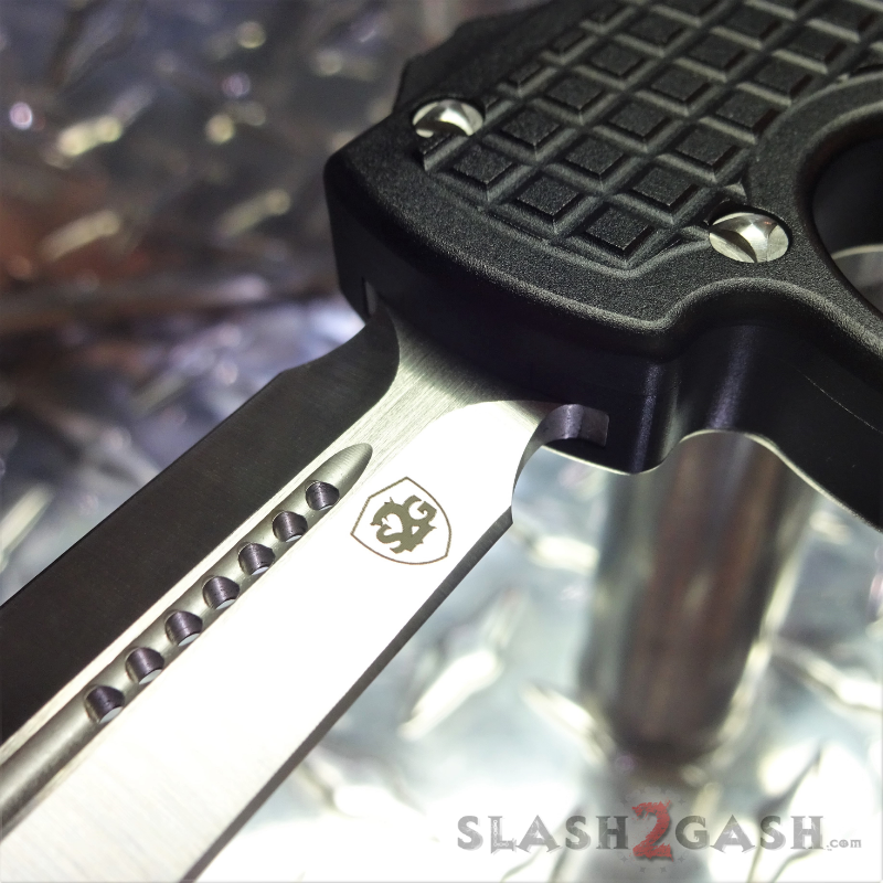 Knuckle OTF w/ Spikes S2G Tactical Switchblade Trench Knife - Dagger Knife-OTF - Tophatter Daily Deals