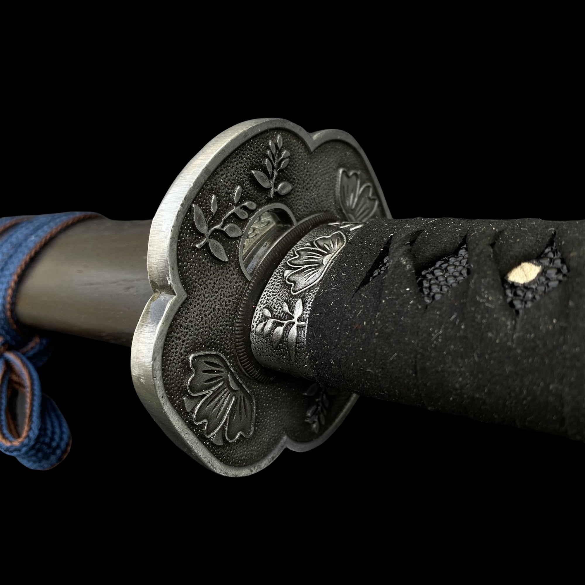 High-End Carbon Steel Sekiro Kusabimaru Katana In Real Life - Tophatter Daily Deals