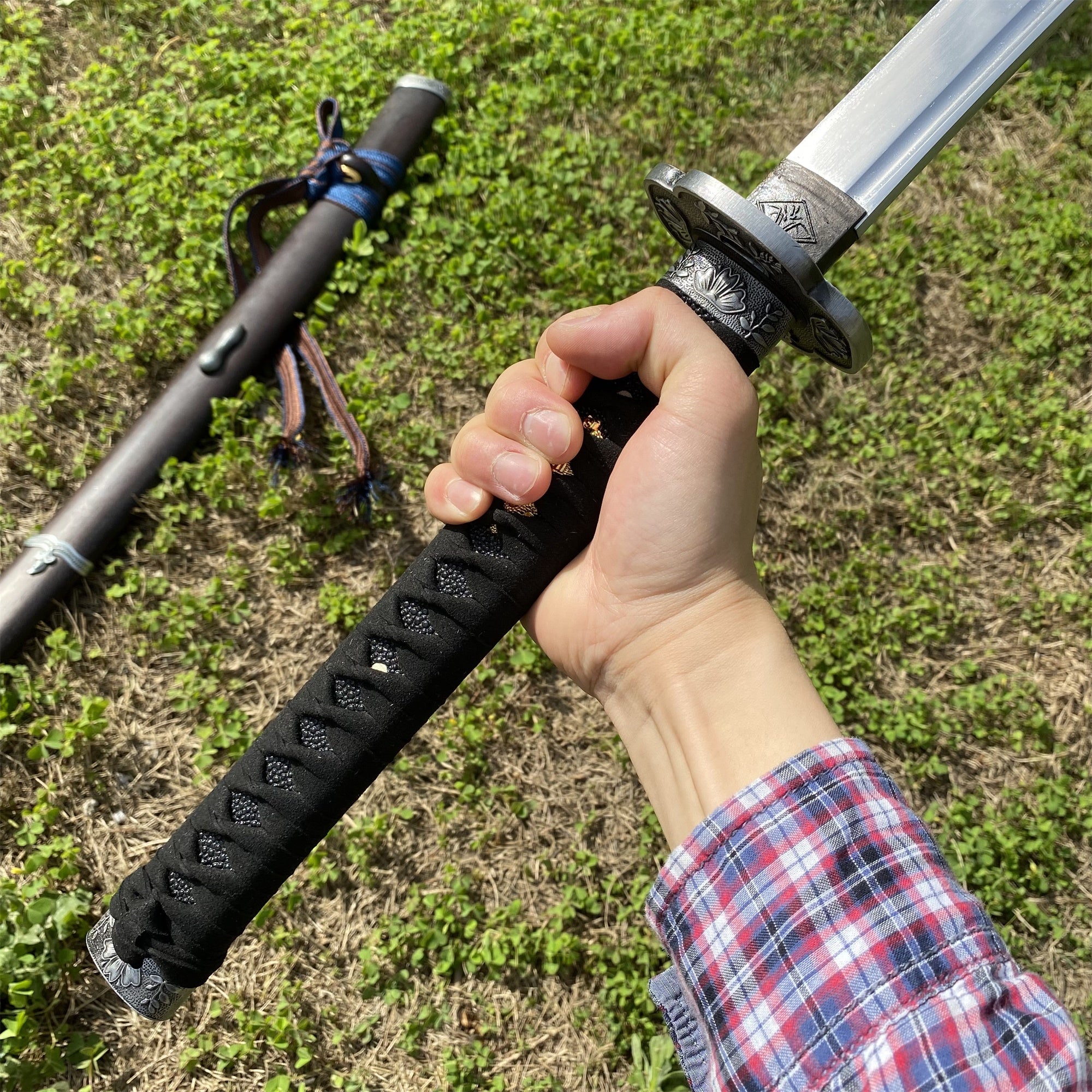 High-End Carbon Steel Sekiro Kusabimaru Katana In Real Life - Tophatter Daily Deals