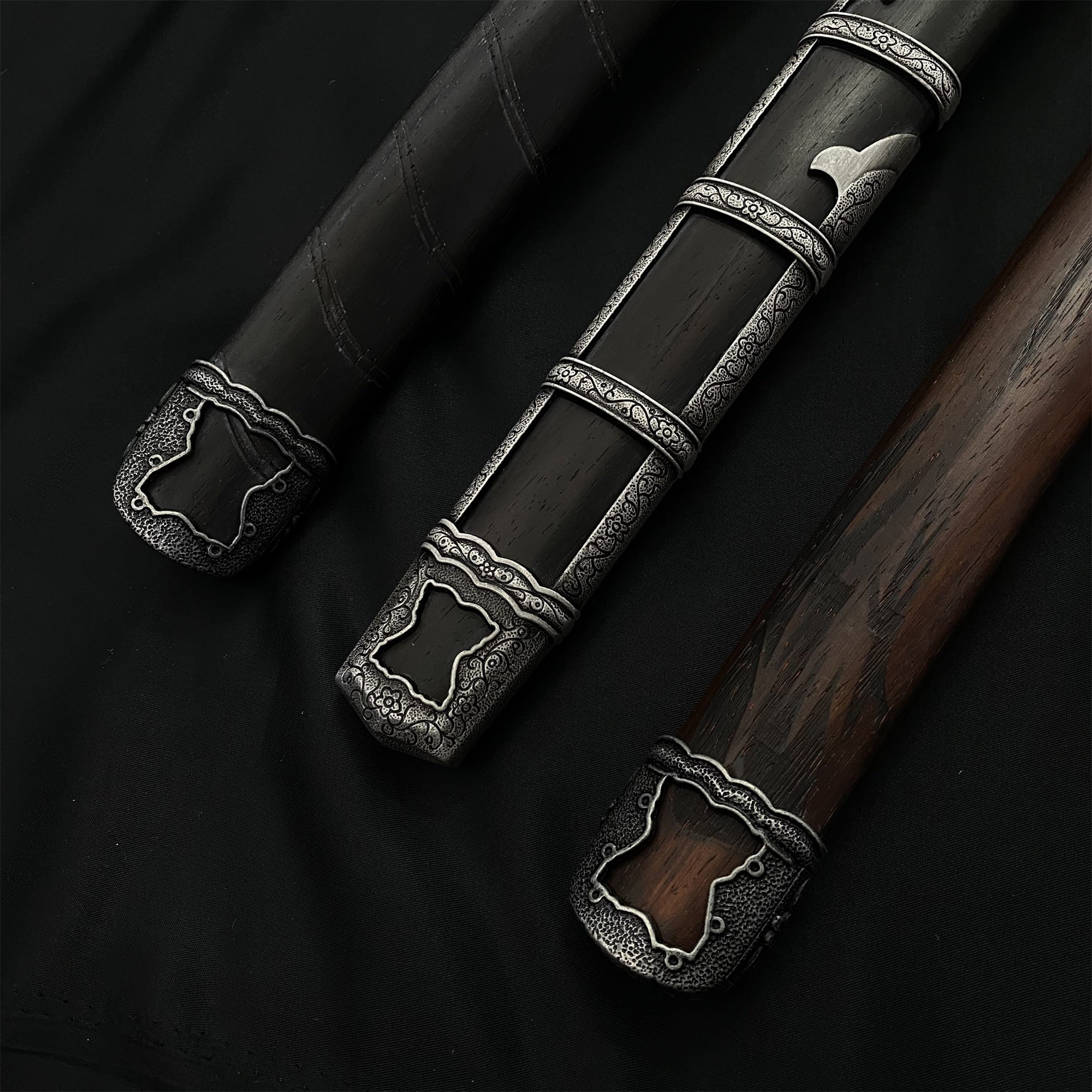 Life-Size Kusabimaru Katana, Gracious Gift of Tears, Black Mortal Blade Replicas - Tophatter Daily Deals