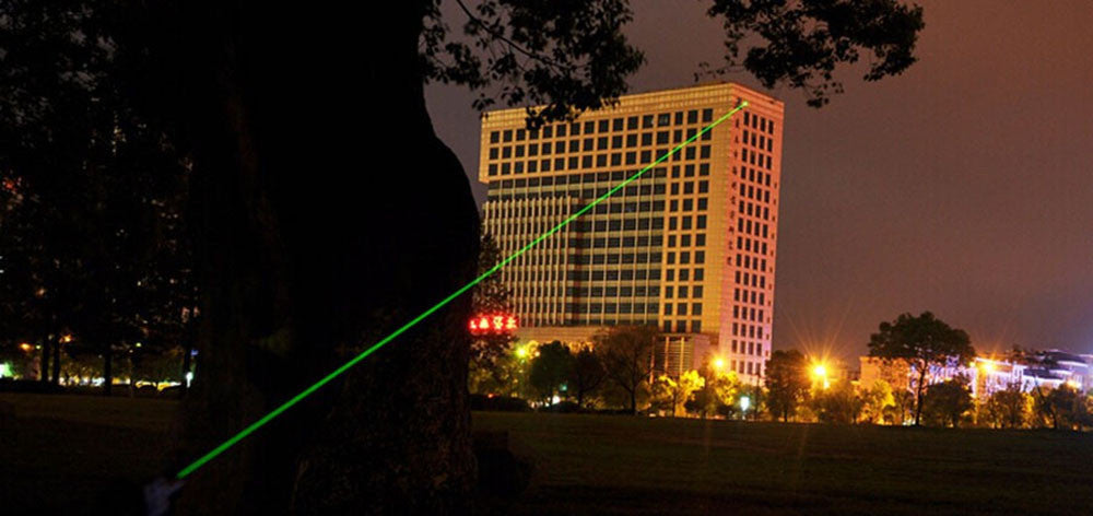 Green Laser Pointer Pen With 5 Different Laser Patterns + 5 Star Caps 5mW 532nm 6in1 Laser - Tophatter Daily Deals