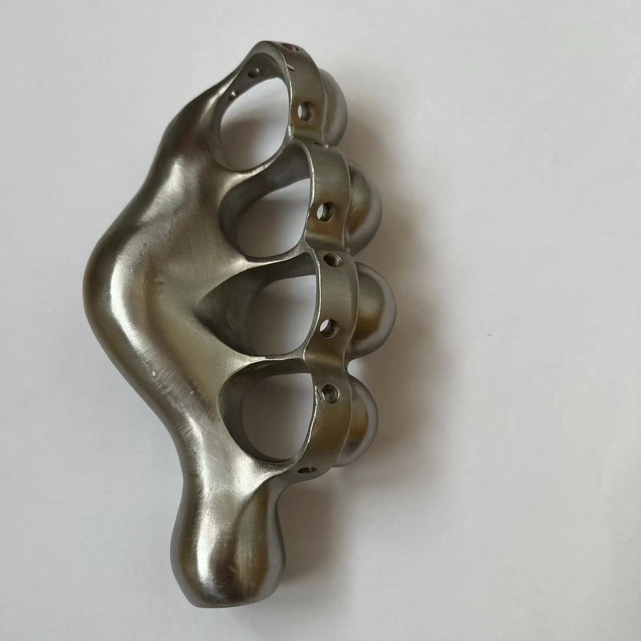 Left and Right Hand Stainless Steel Knuckle Duster Boxing Self Defense Four Finger Buckle Window Breaker Outdoor EDC Tool Right hand - Tophatter Daily Deals