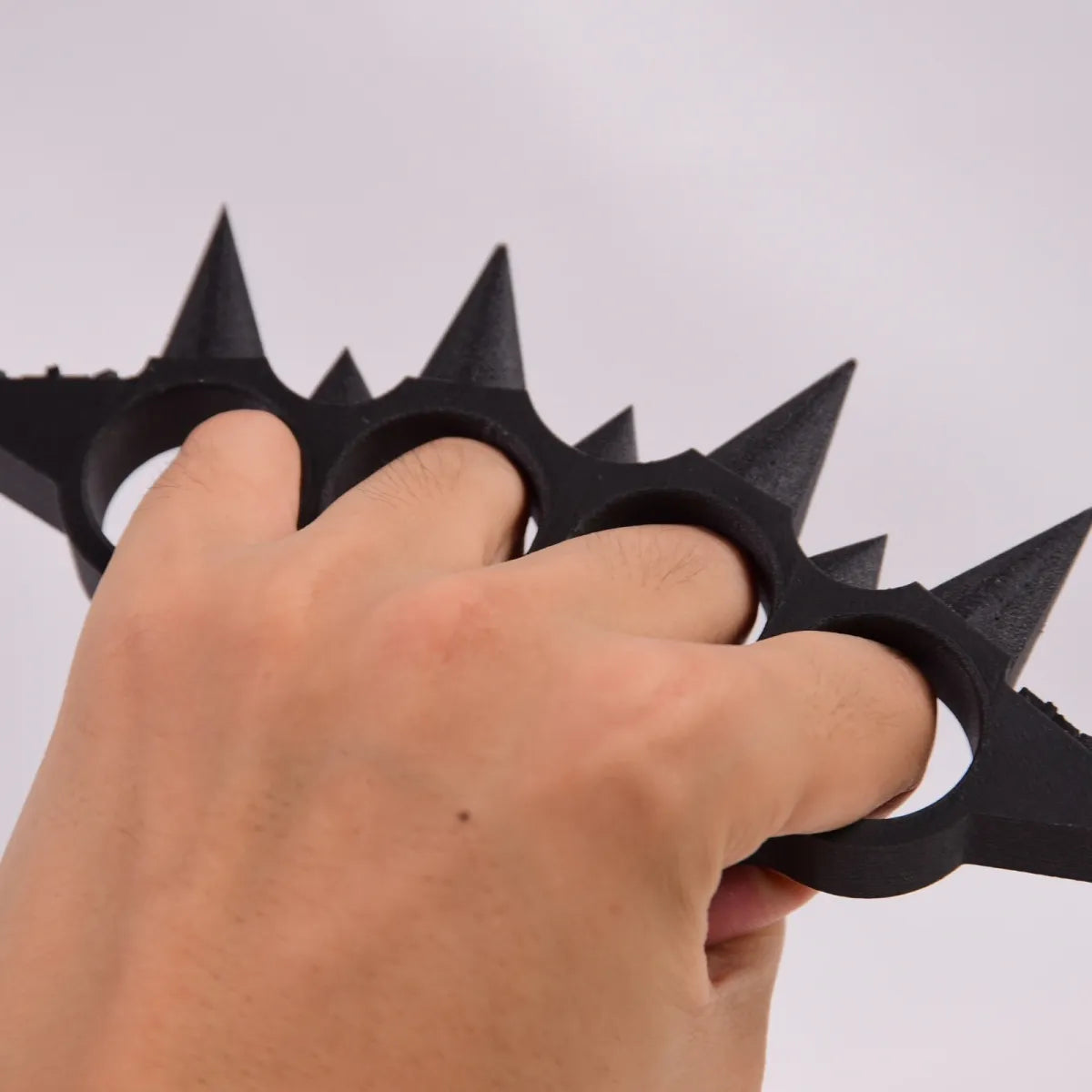 Lightweight Carbon Fiber Knuckle Duster - Self-Defense EDC - Tophatter Daily Deals