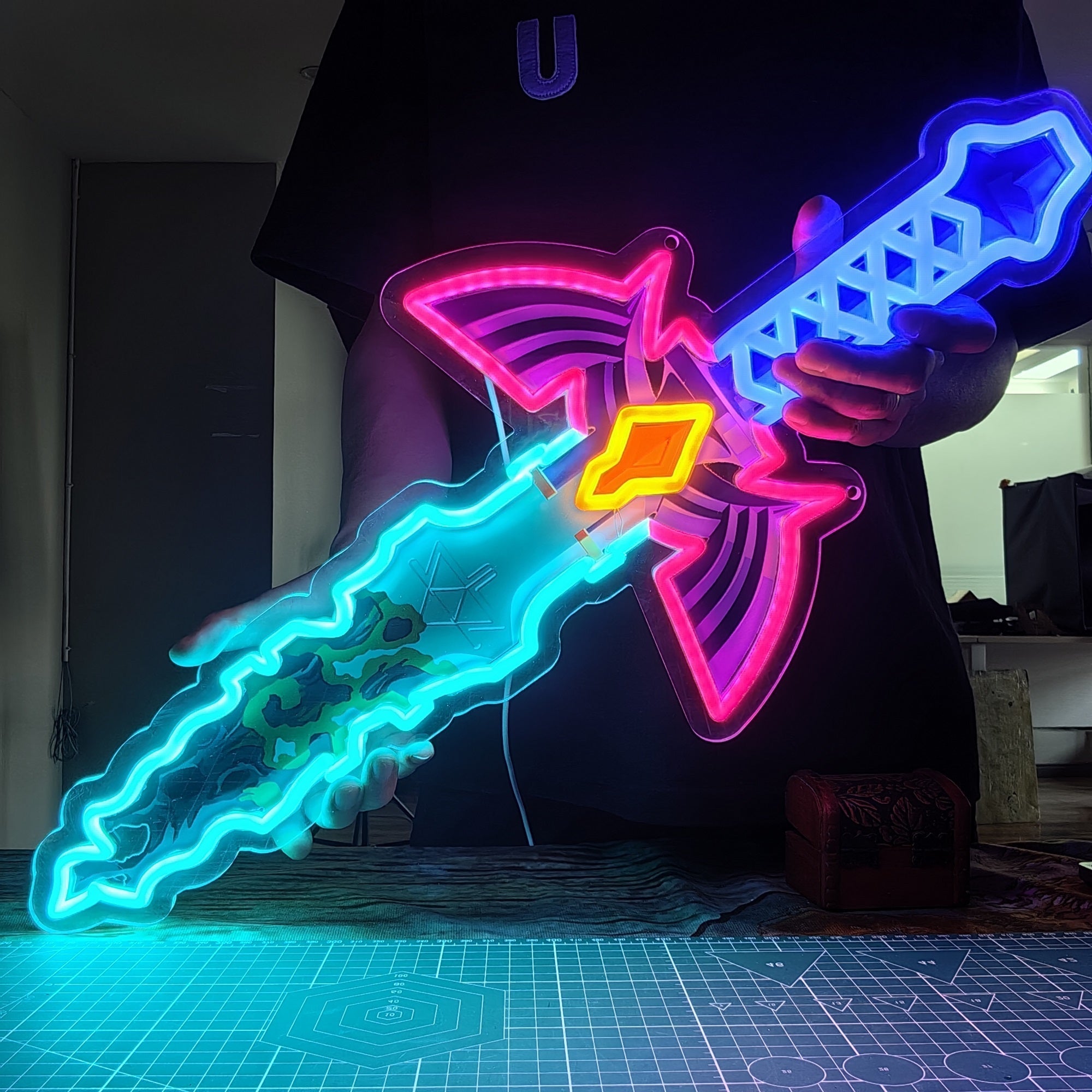 Link Master Sword Neon Light Wall Decor - Tophatter Daily Deals