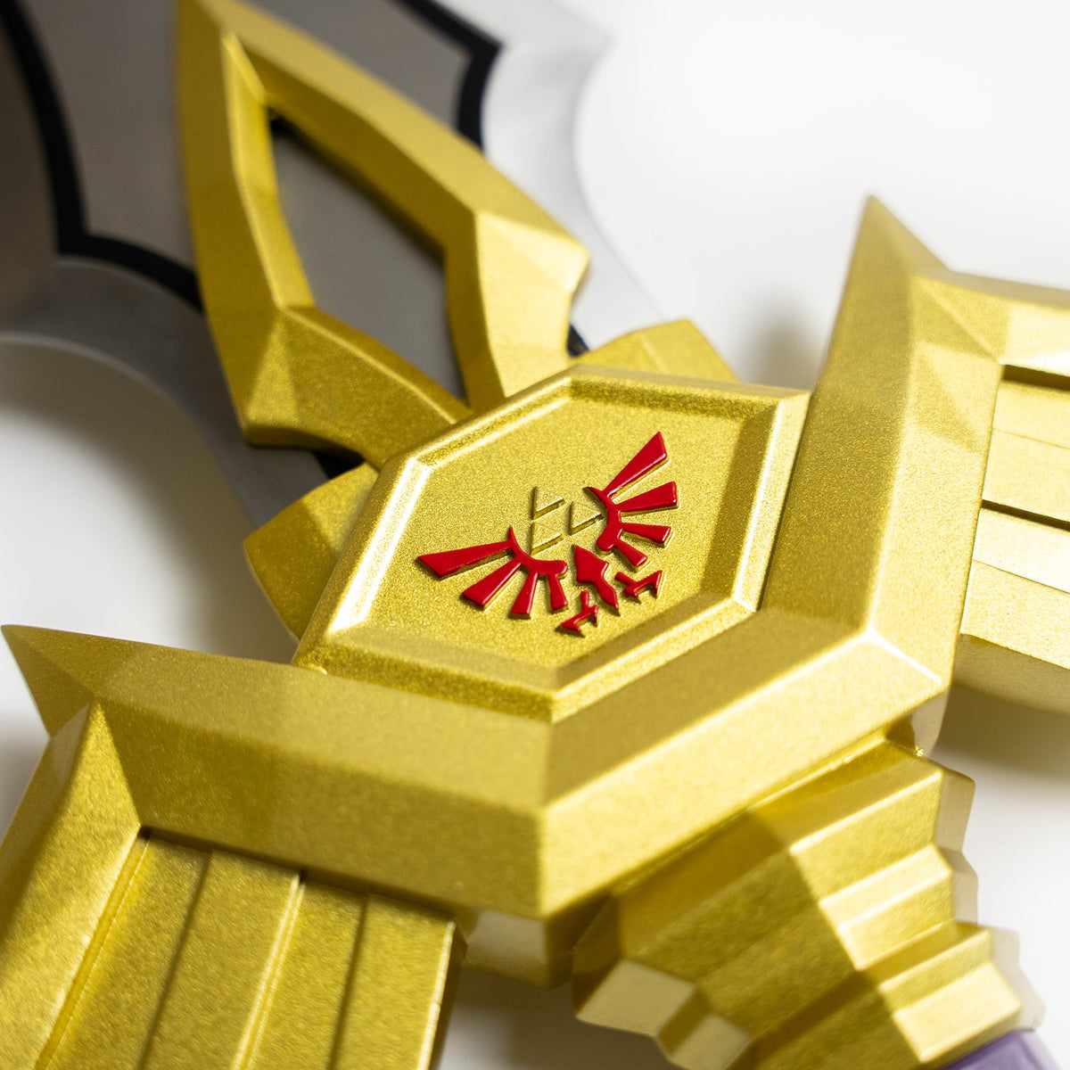 Link's Royal Broadsword Video Game Sword - Tophatter Daily Deals